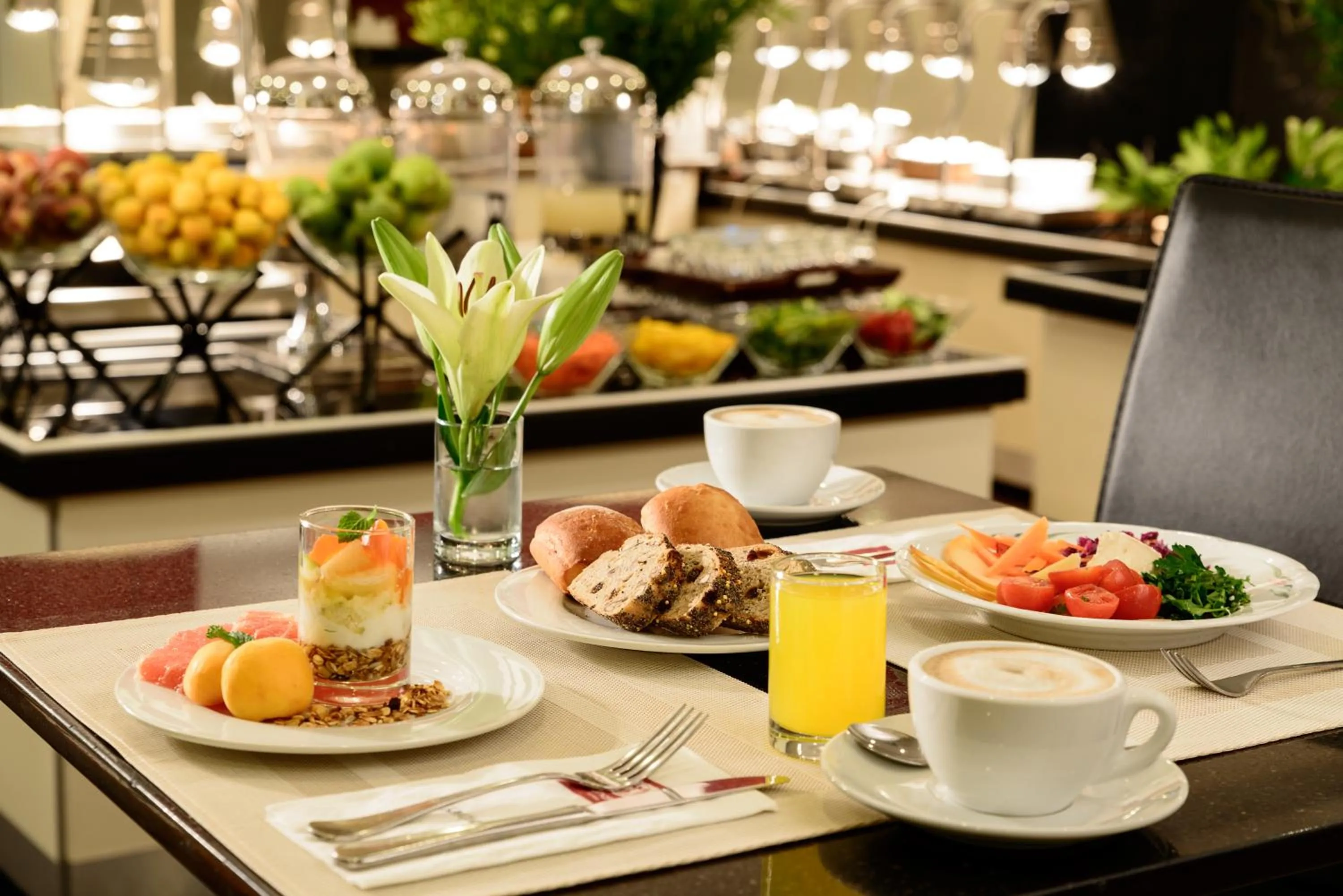 Meals in Leonardo Beach Tel Aviv