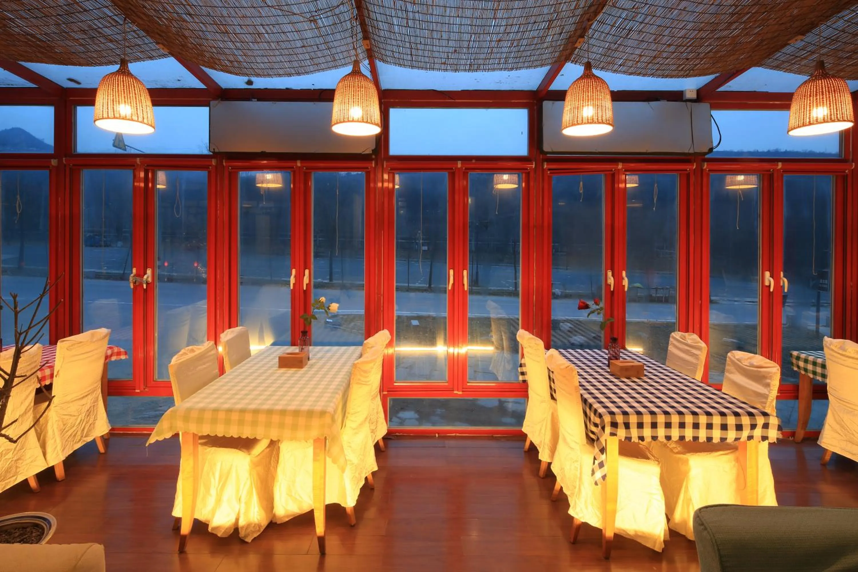 Restaurant/places to eat in The Great Wall Courtyard Hostel