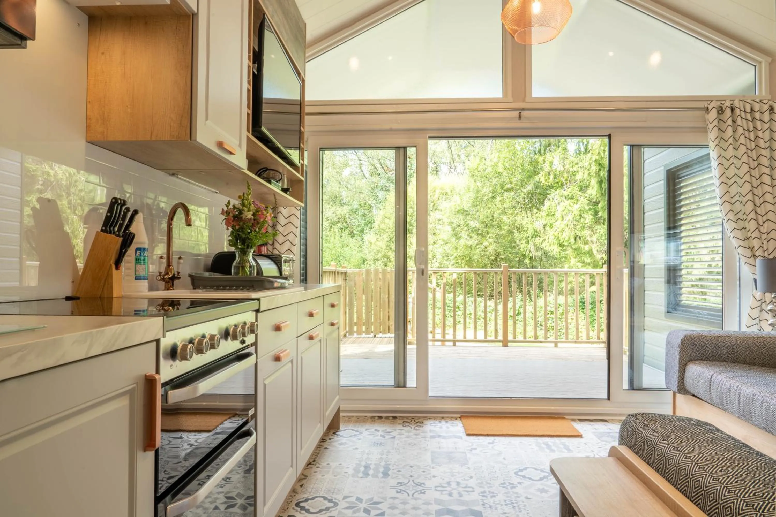 Kitchen or kitchenette in Waterfoot Park