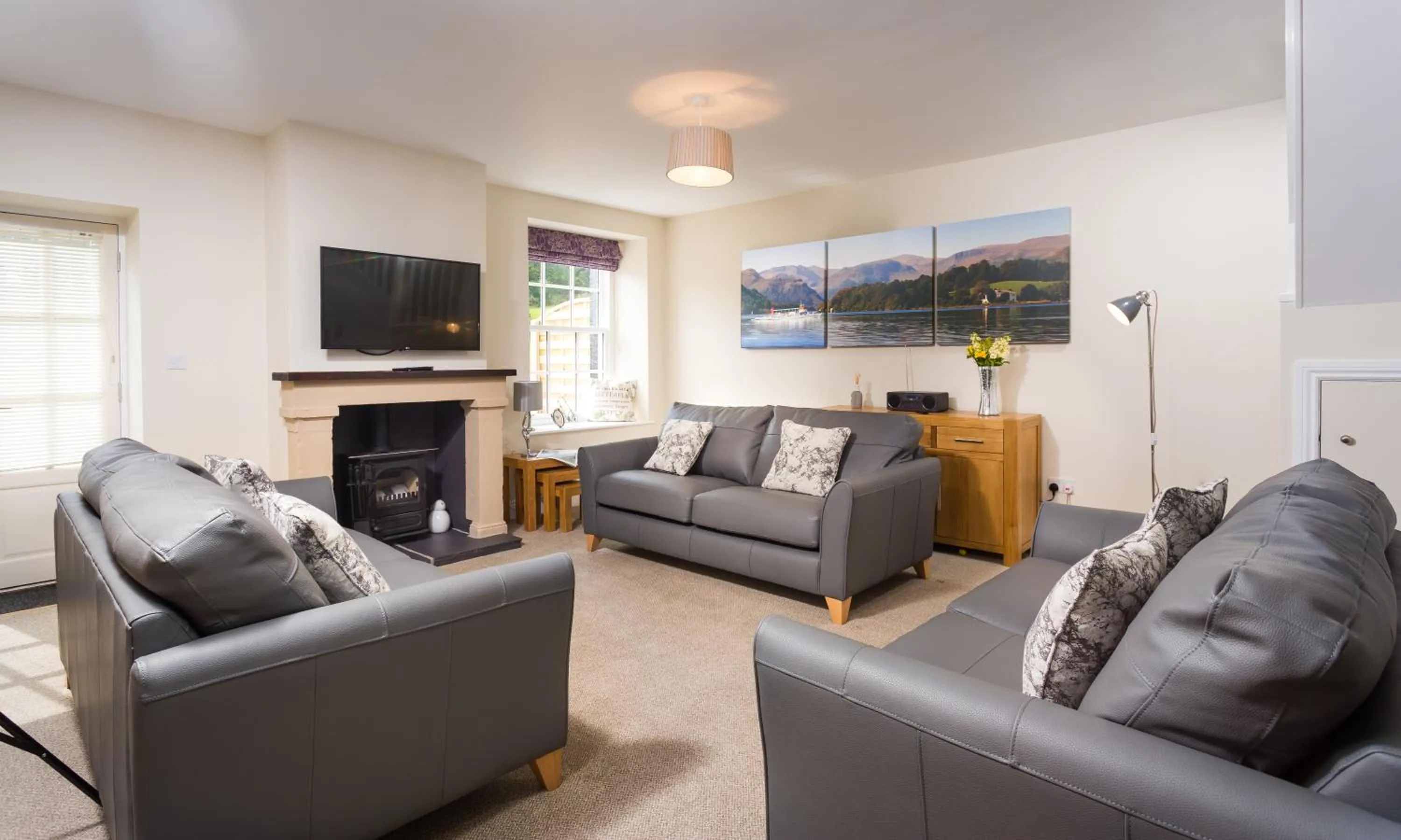 Living room in Waterfoot Park