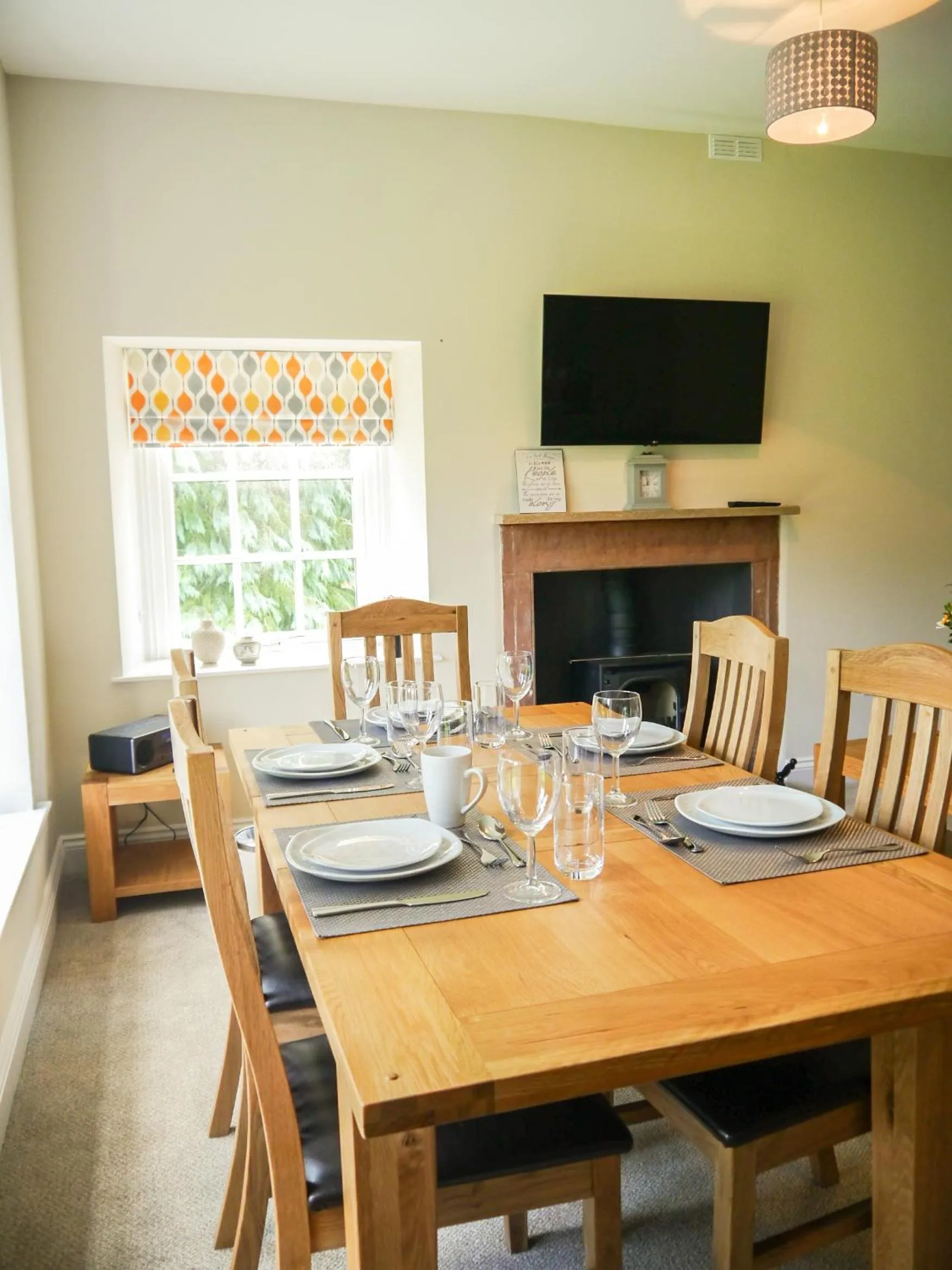 Dining area in Waterfoot Park