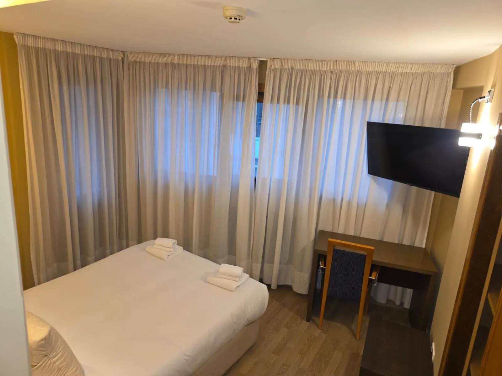 Bedroom, Bed in Hotel Santa Catalina by Bossh Hotels!