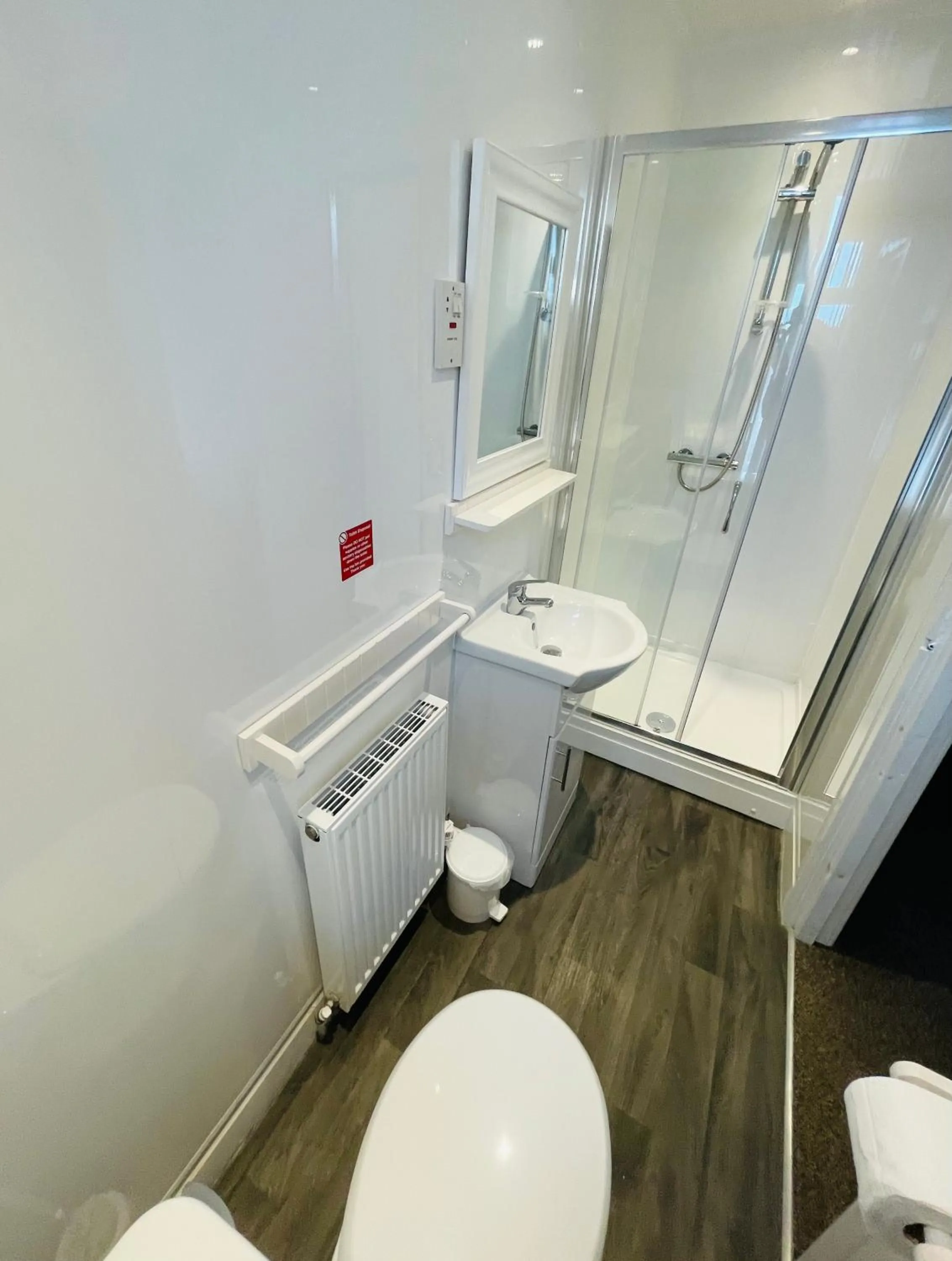 Shower in Windsor Park Hotel