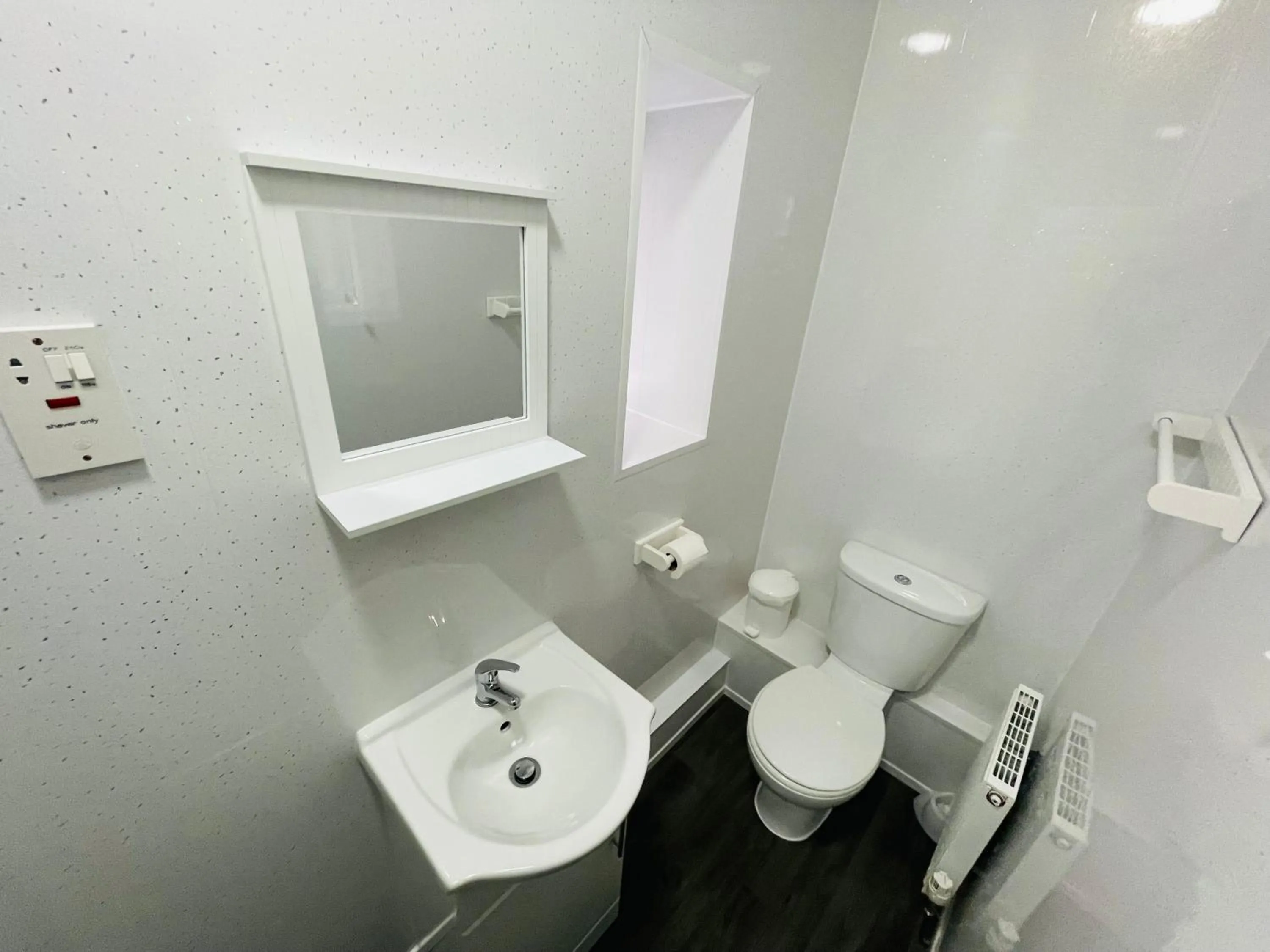 Toilet in Windsor Park Hotel