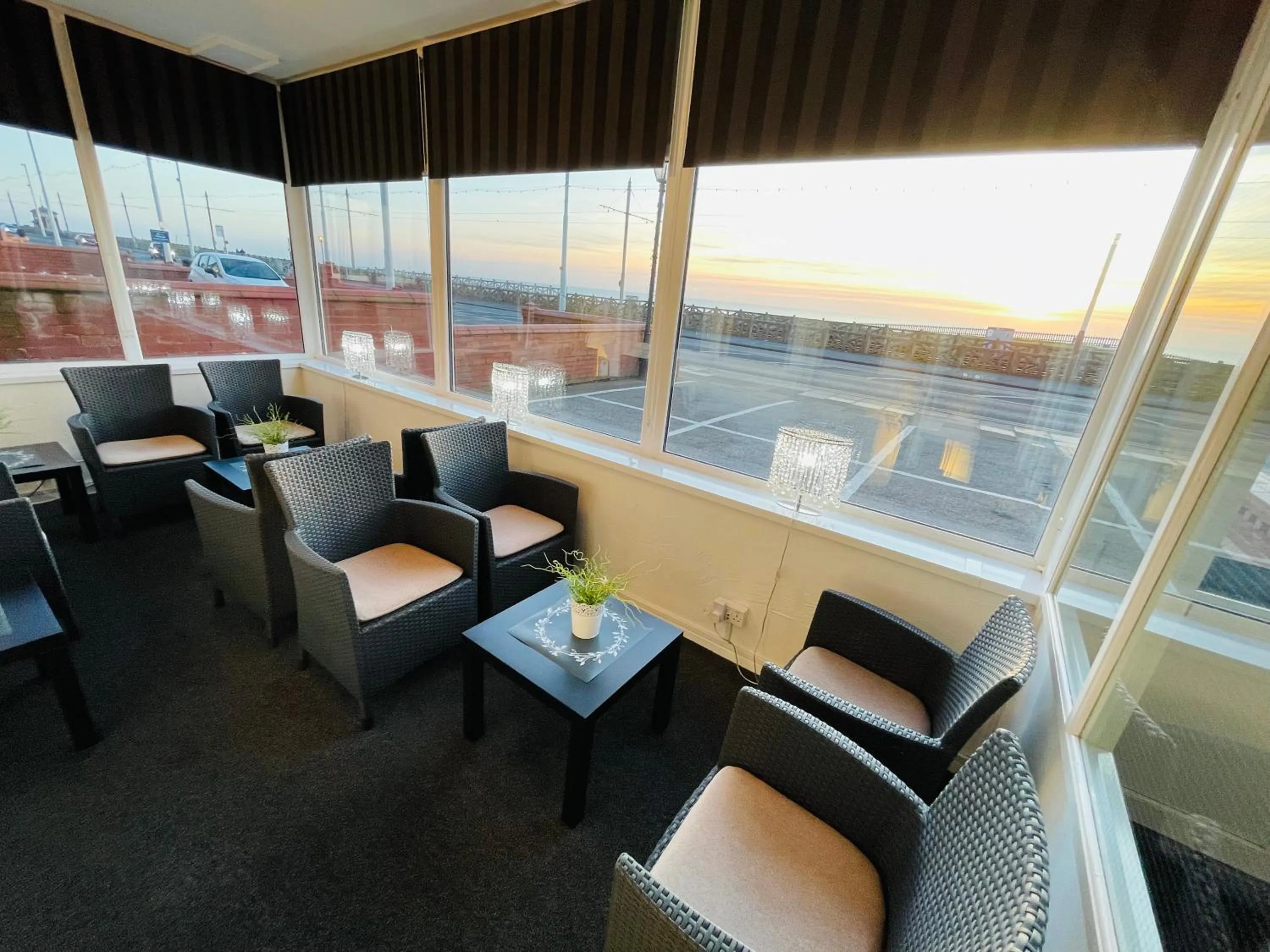 Lounge or bar in Windsor Park Hotel