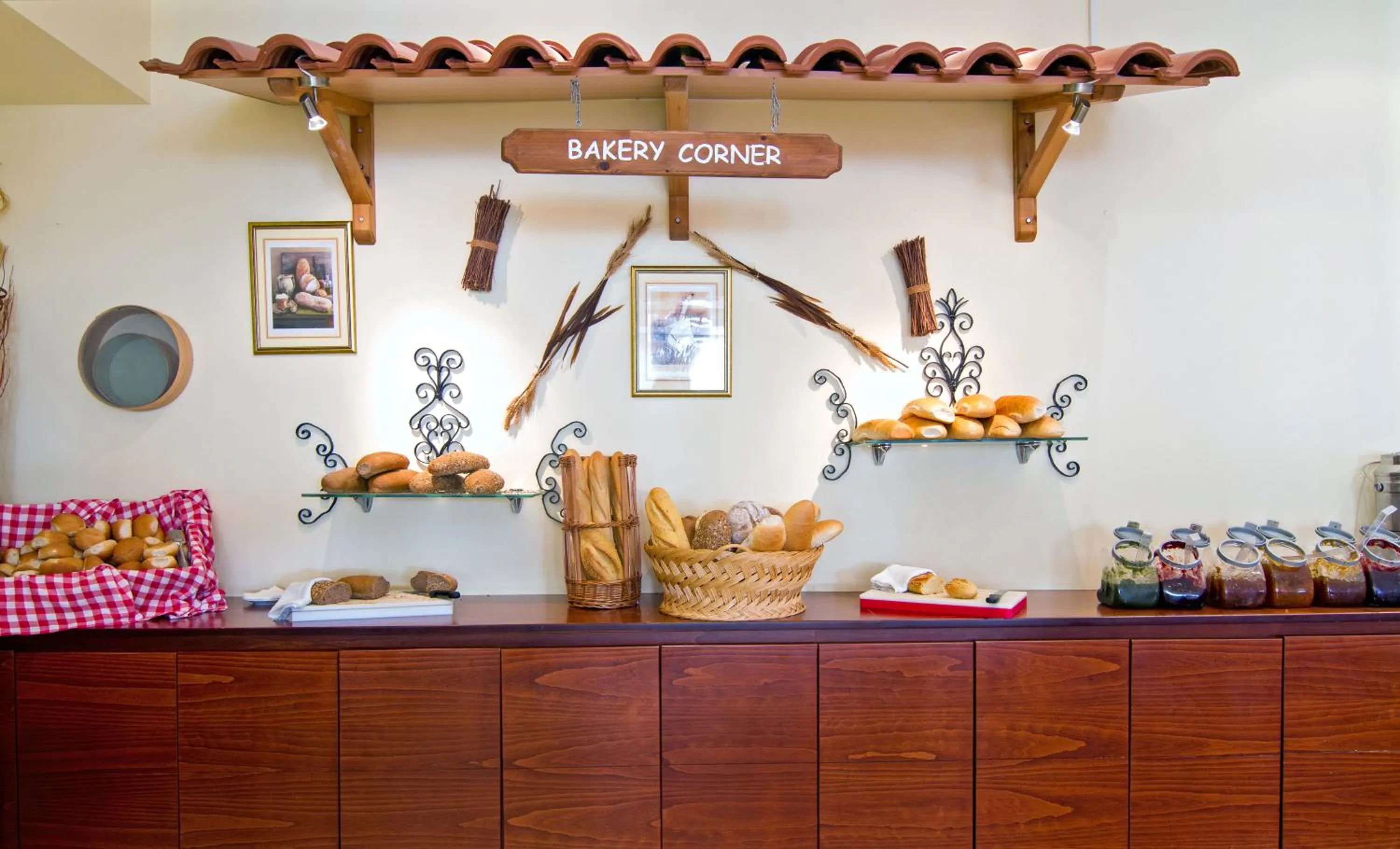 Food in Sun Palace Hotel