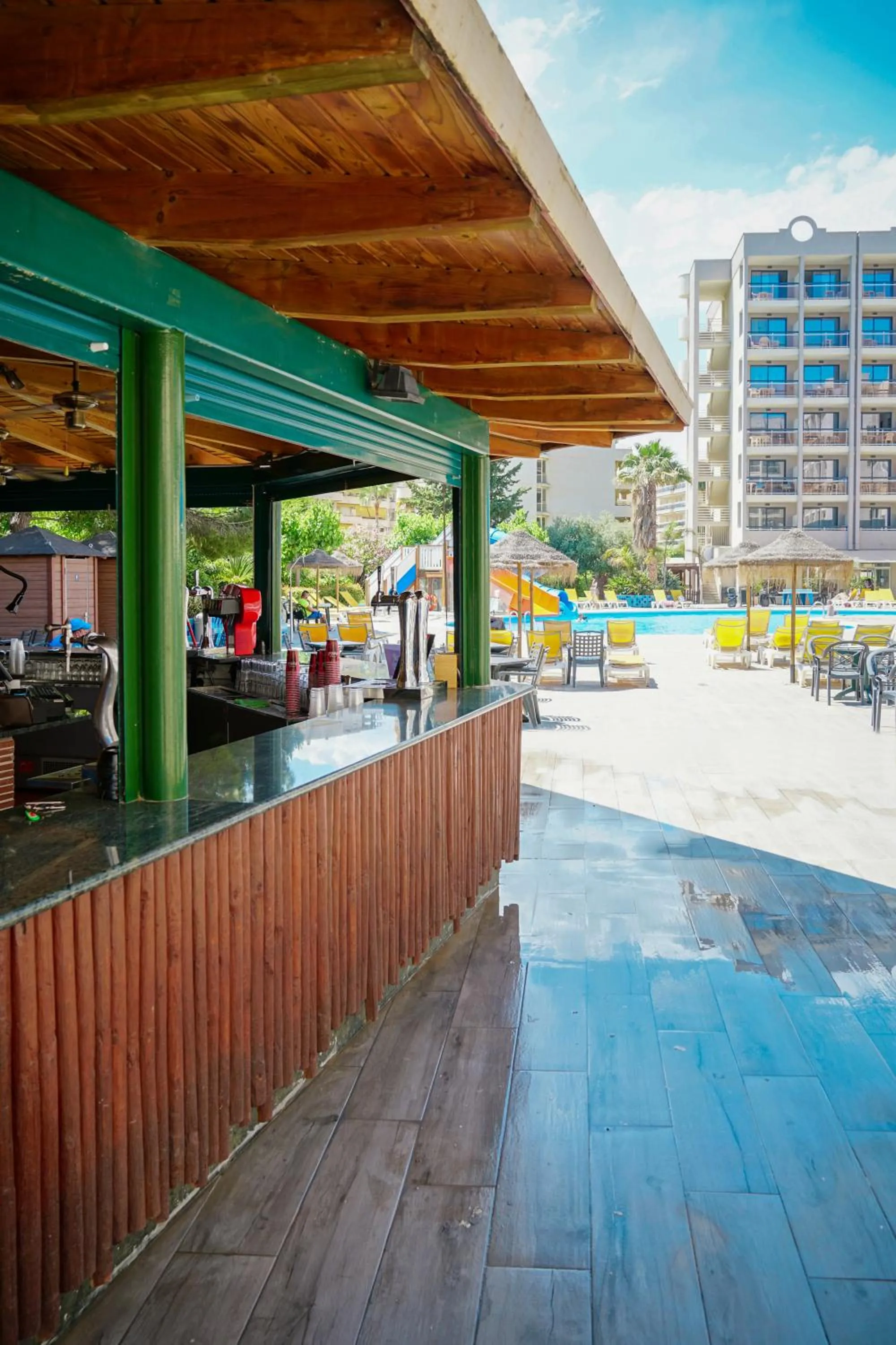 Lounge or bar in Ohtels Belvedere