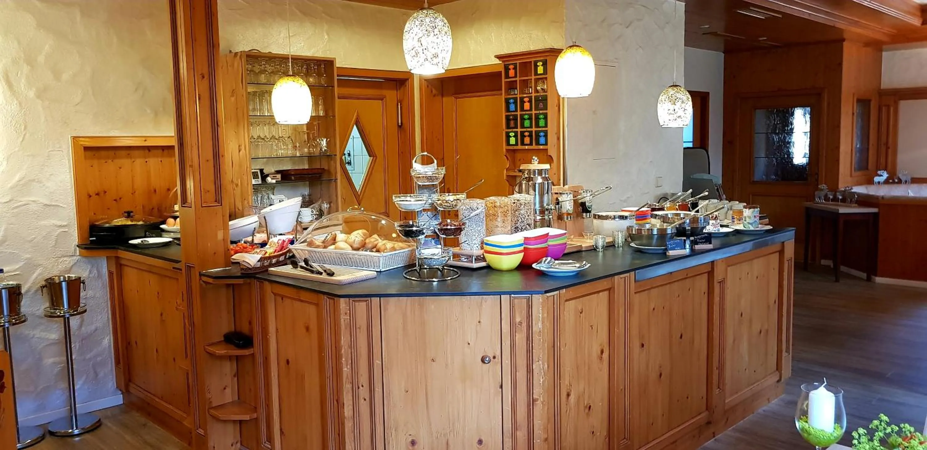 Buffet breakfast in Hotel Zur Eisenbahn