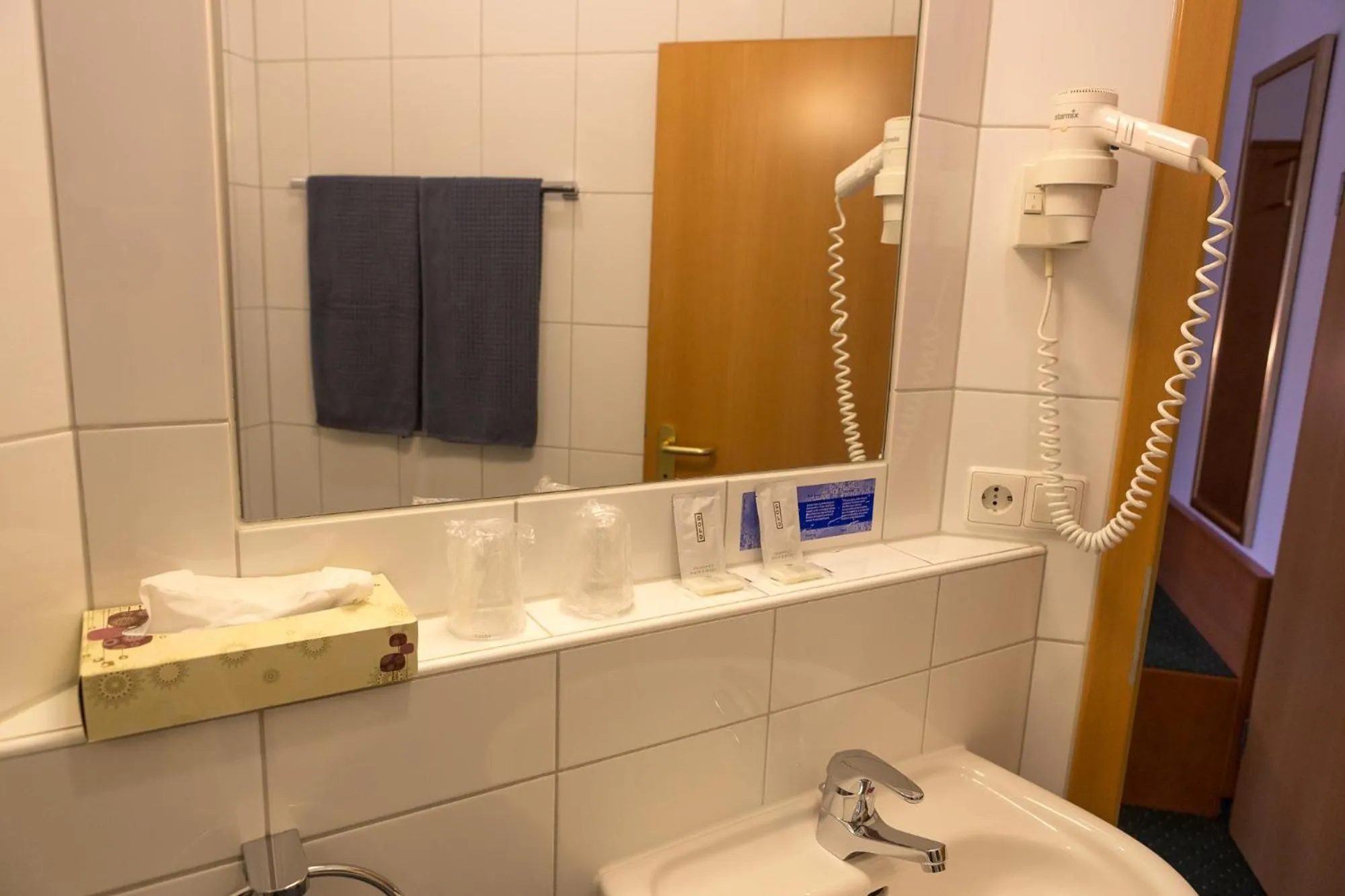 Bathroom in Hotel Zur Eisenbahn
