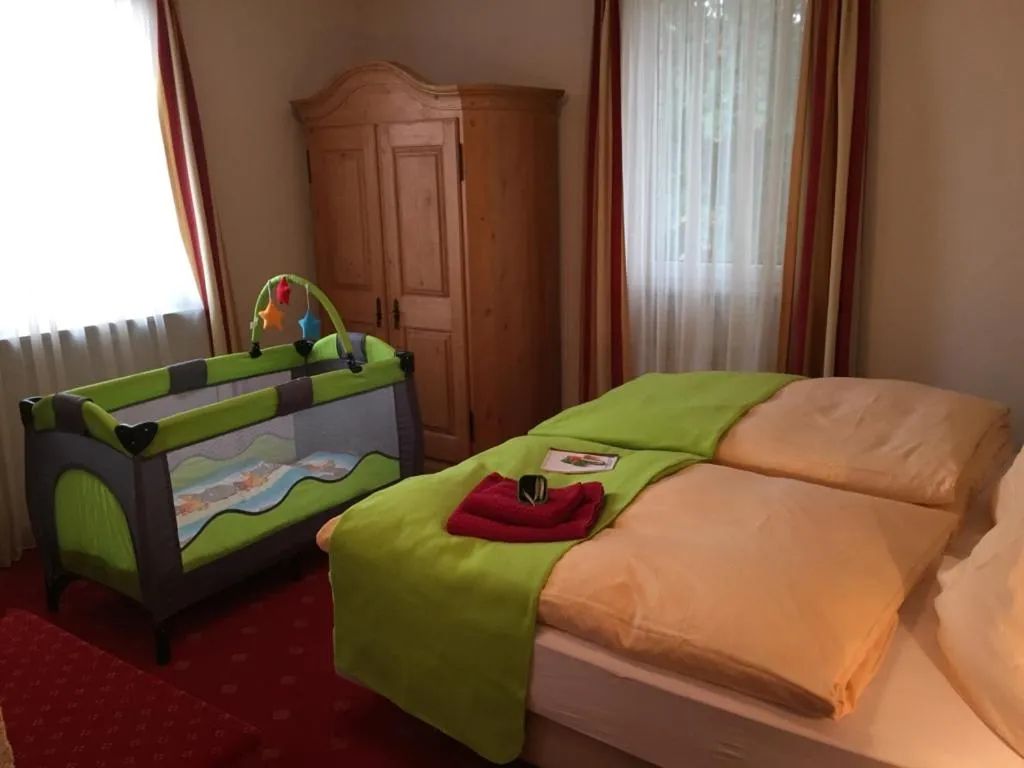 Photo of the whole room, Bed in Hotel Zur Eisenbahn