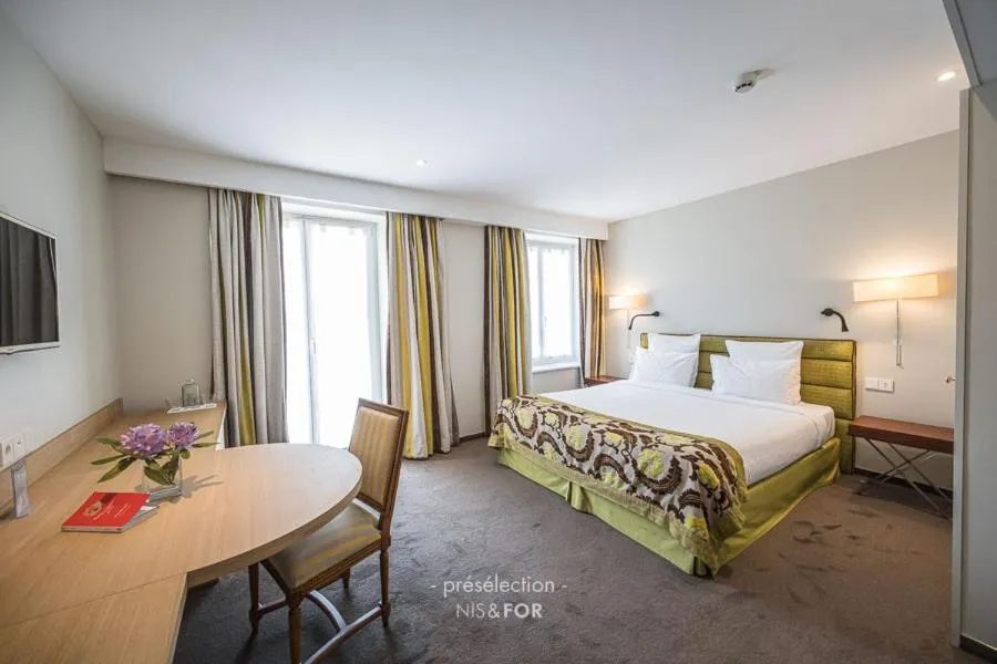 Bed in 6717 Nature Hôtel & Spa Le Clos des Délices