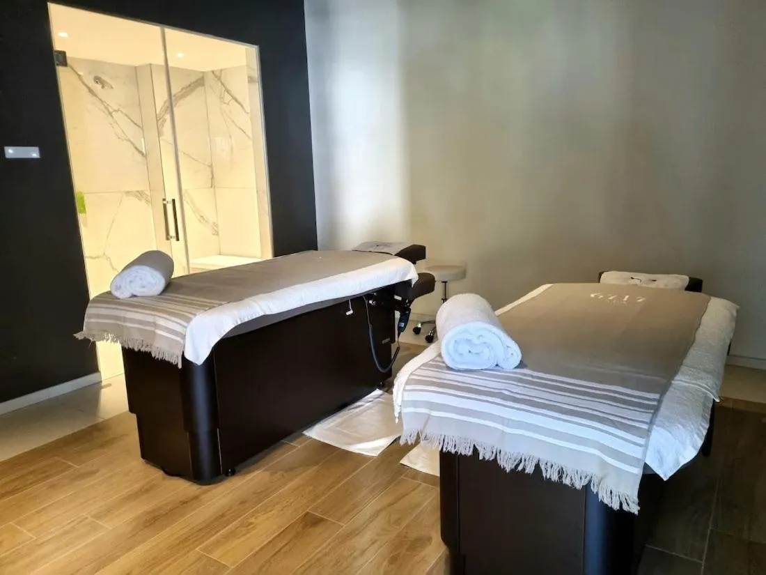 Massage, Bed in 6717 Nature Hôtel & Spa Le Clos des Délices