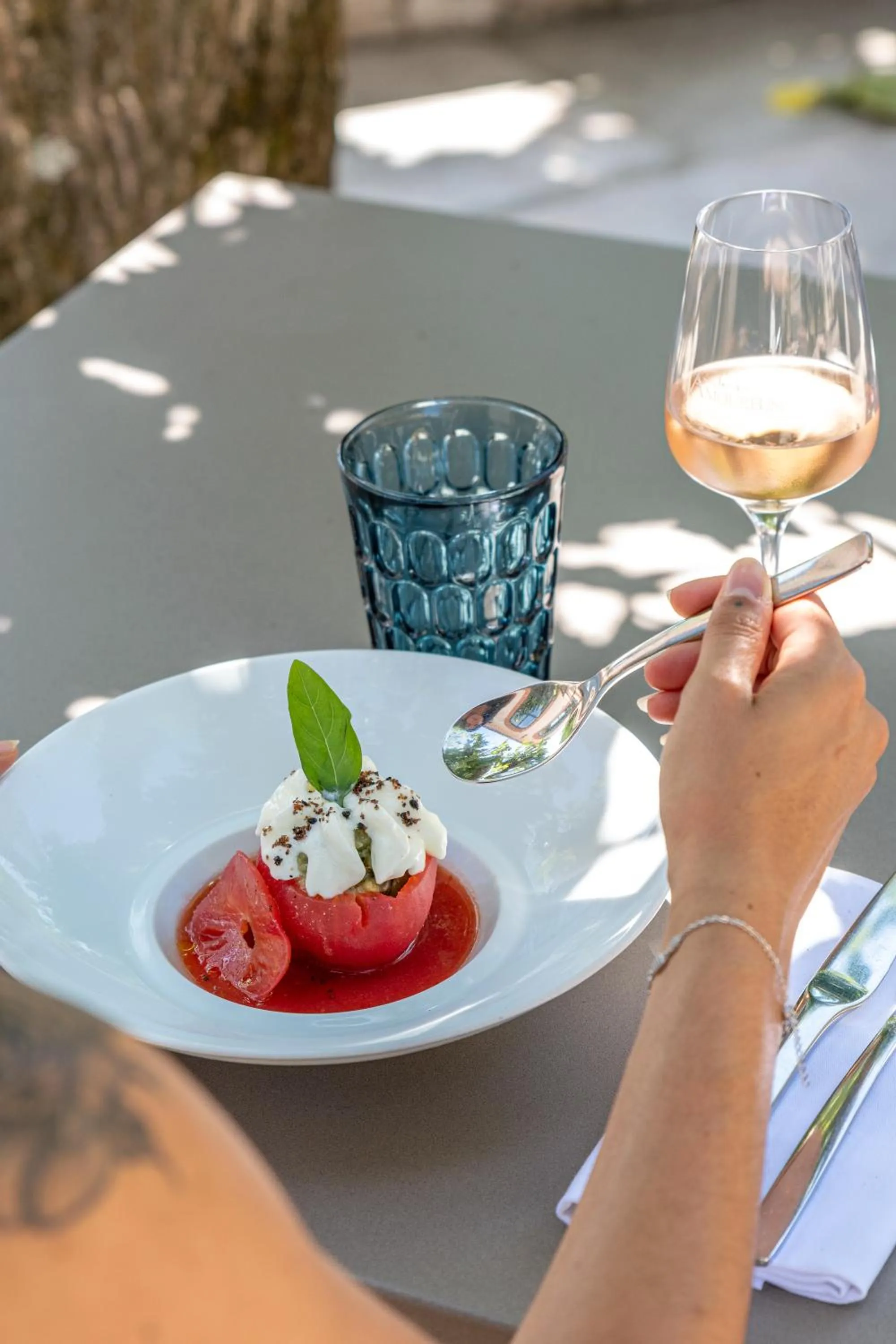 Restaurant/places to eat in Le Domaine Du Colombier