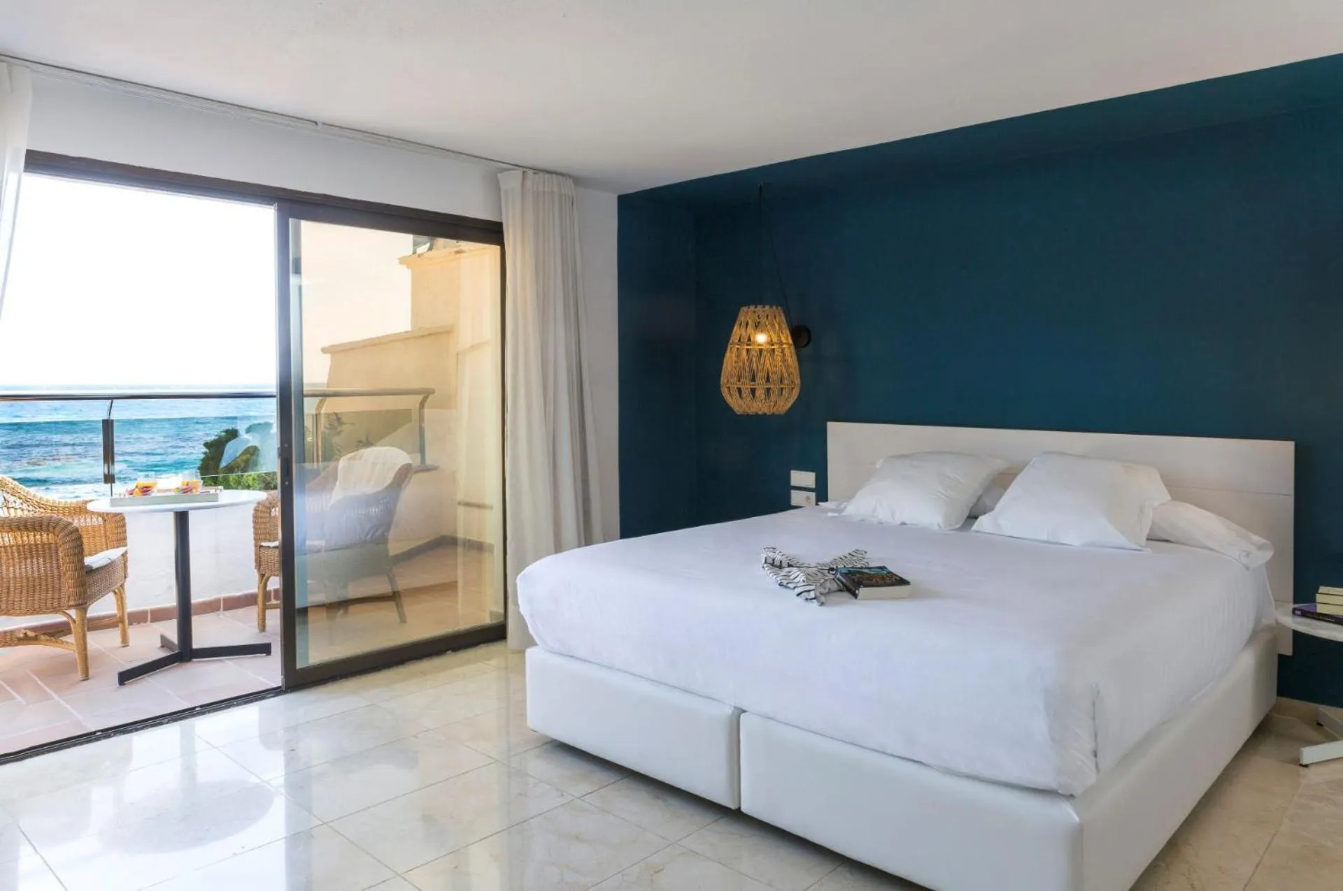 Bed in Hotel Costa Brava