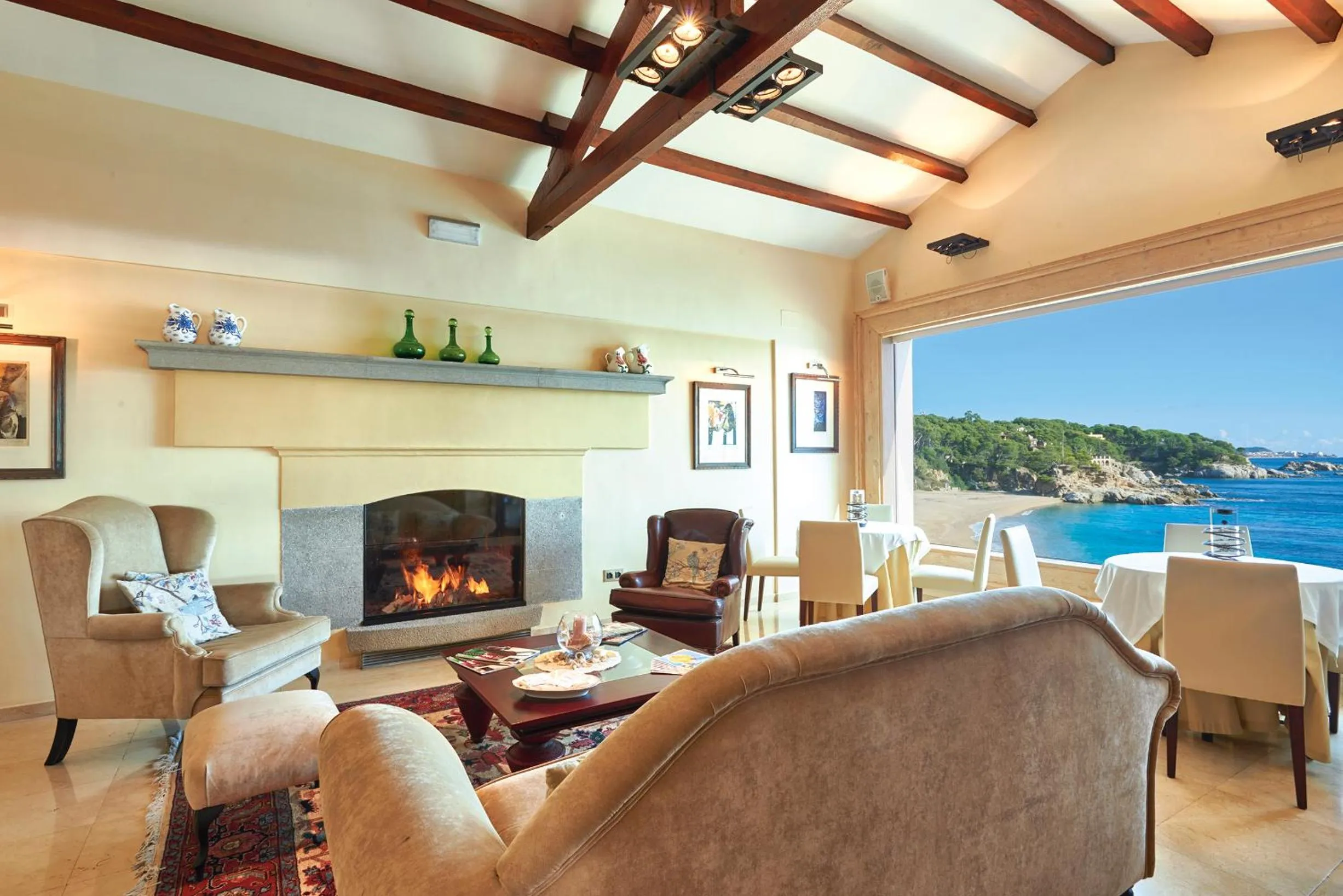 Property building in Hotel Costa Brava