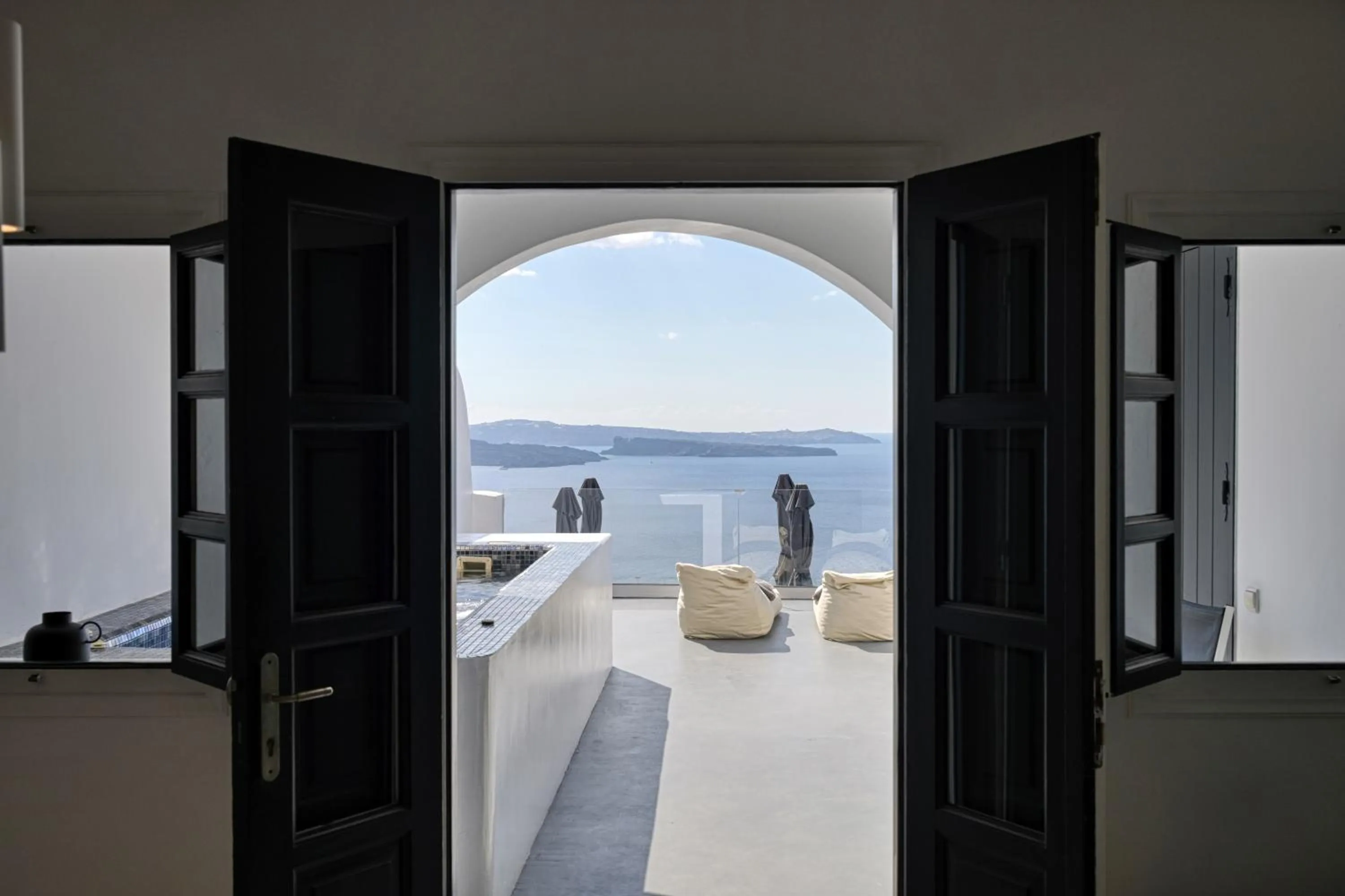 Photo of the whole room in Oia Suites