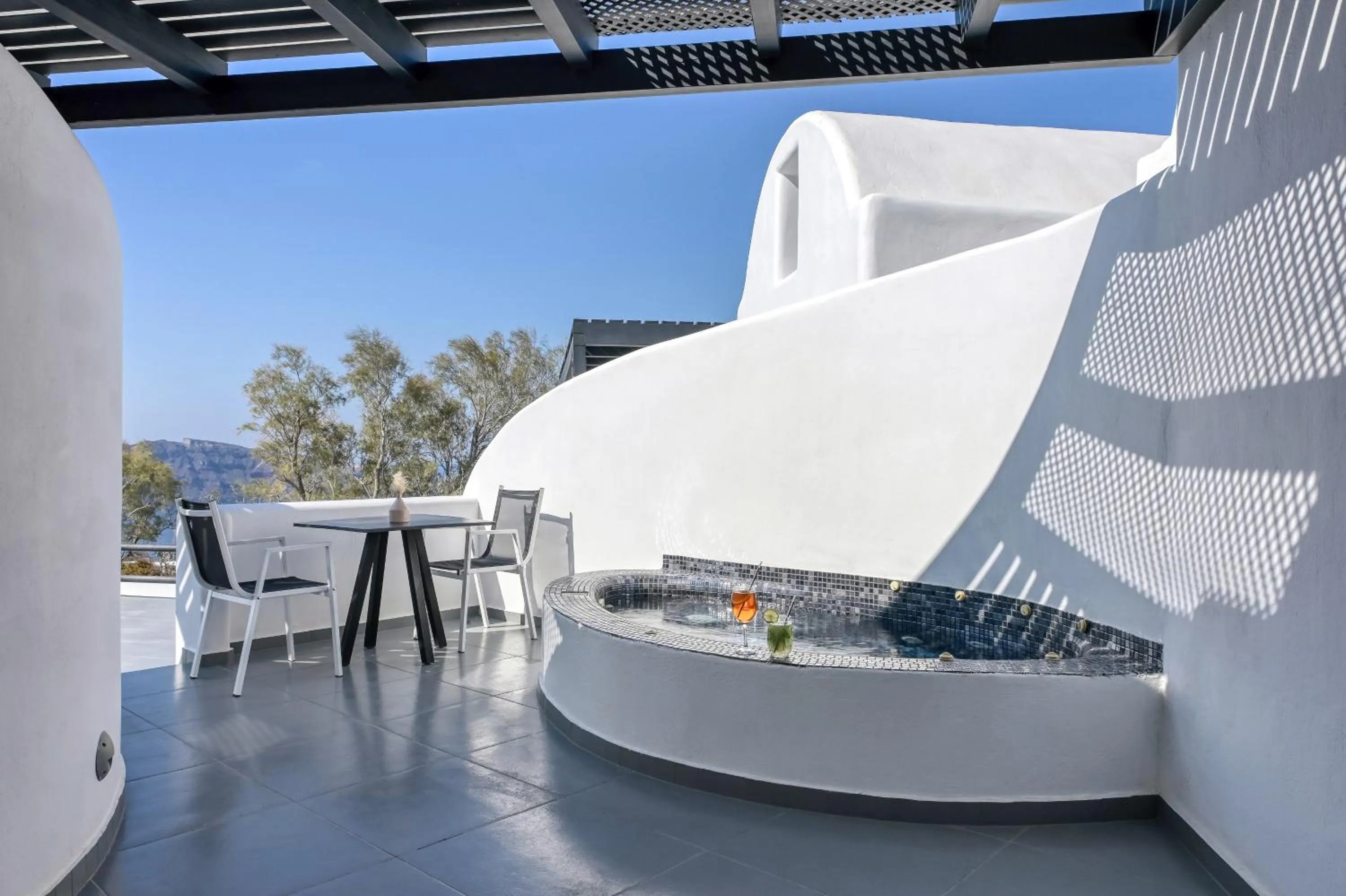 Hot Tub in Oia Suites
