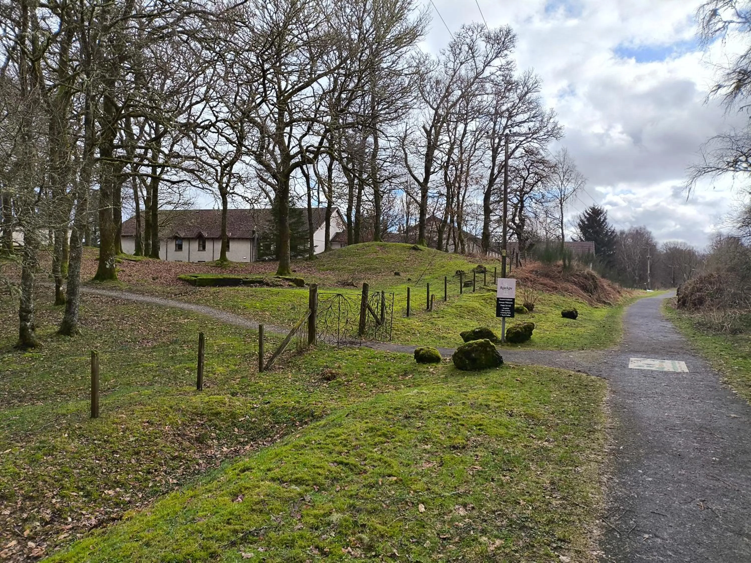 Property building in Rob Roy Hotel