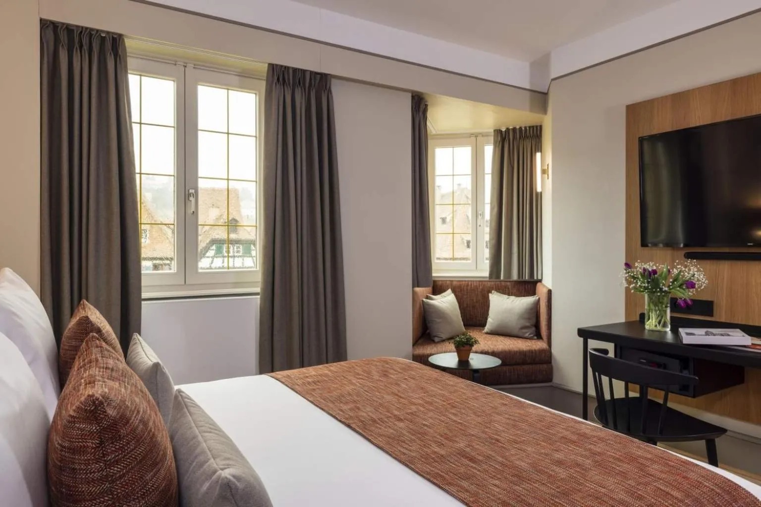 Photo of the whole room, Bed in Hotel La Diligence