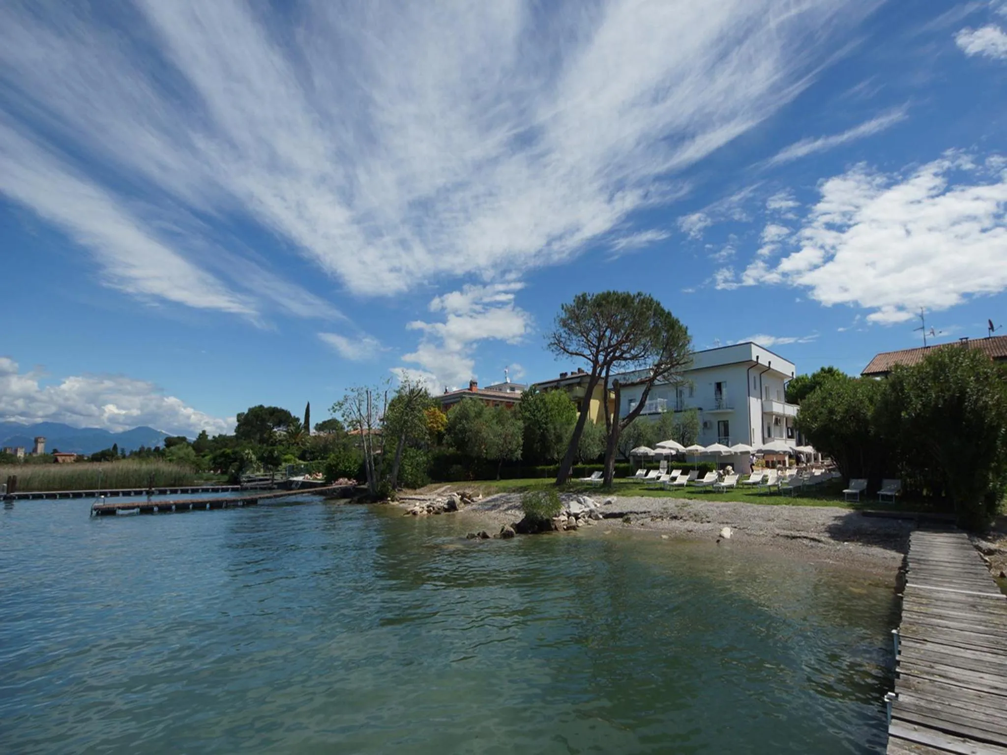 Neighbourhood in Hotel Saviola