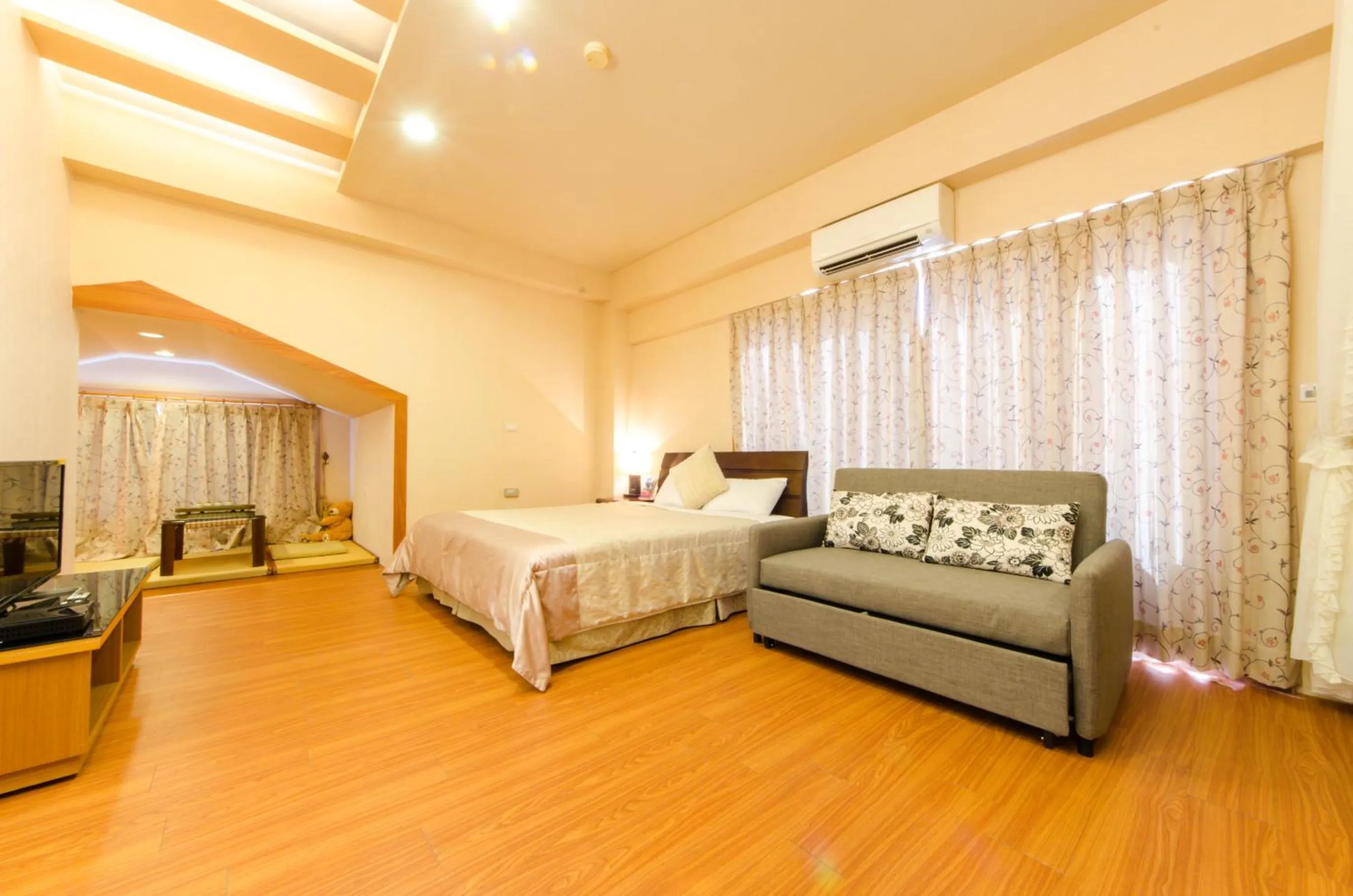 On site, Bed in Yosemite Homestay