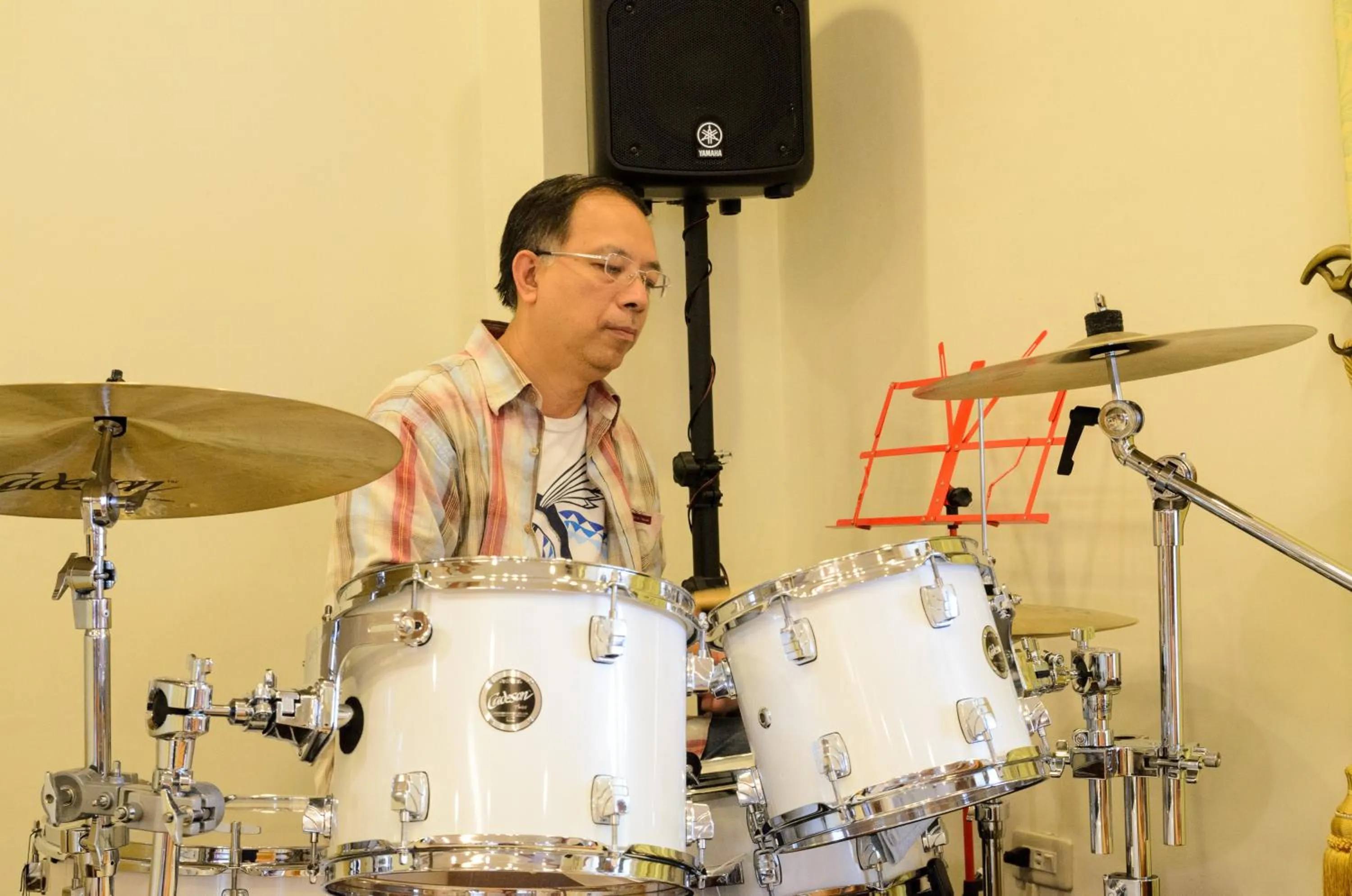 Evening entertainment in Yosemite Homestay