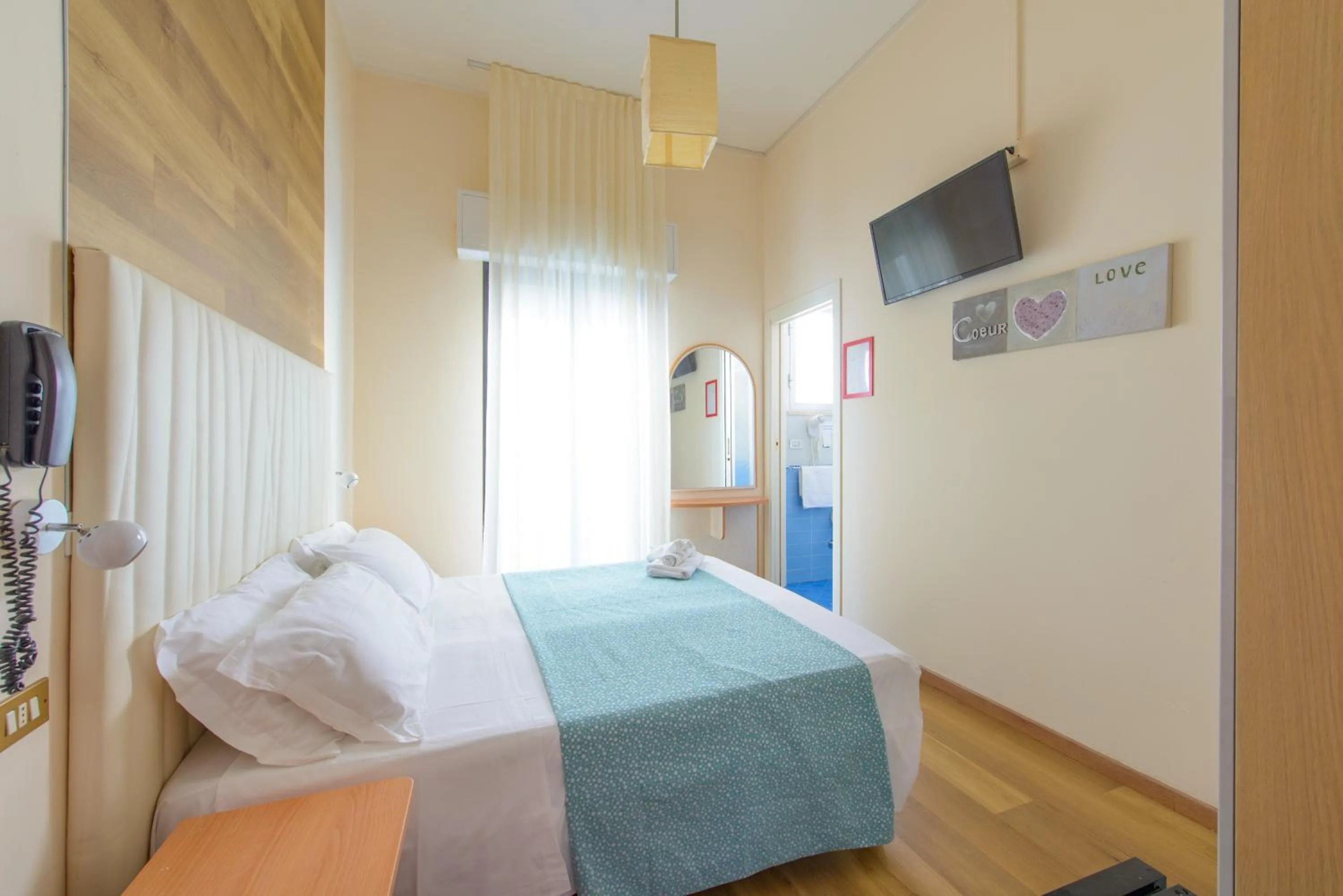 Bedroom in Hotel Nuova Medusa Rimini