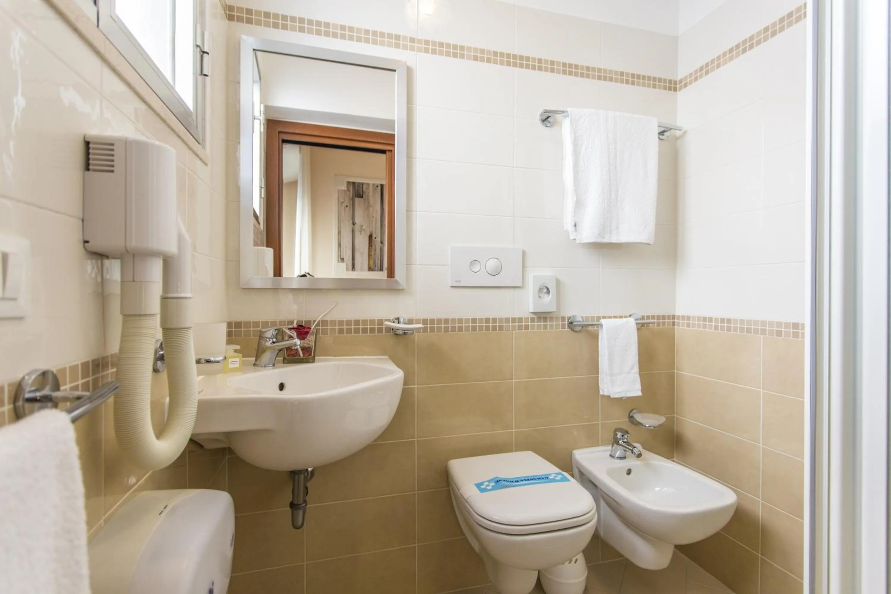 Bathroom in Hotel Nuova Medusa Rimini