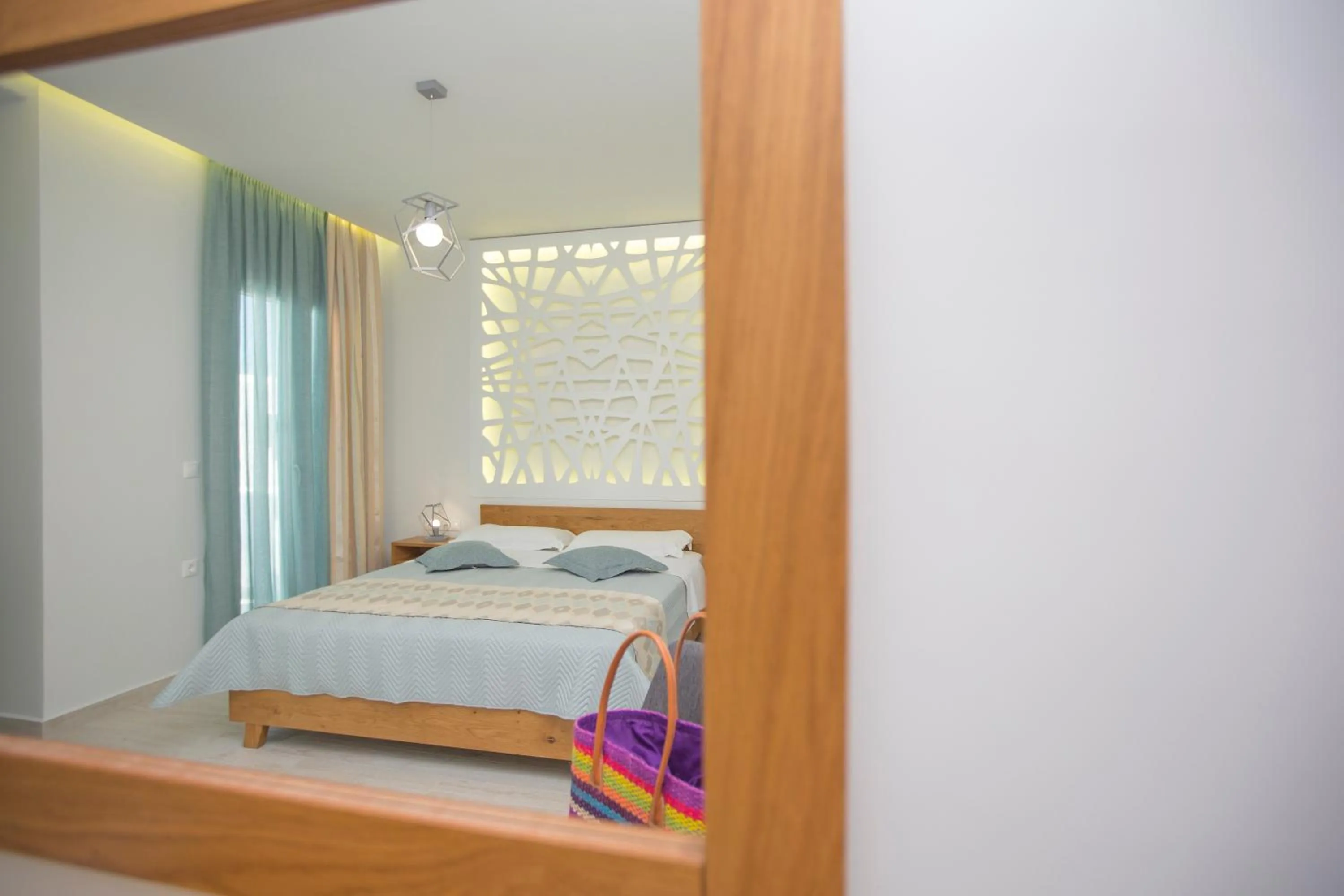 Bedroom, Bed in Glykeria