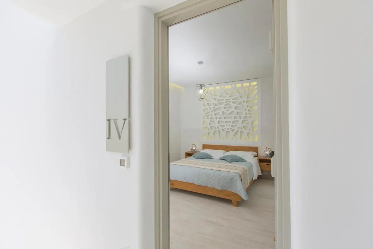 Bedroom, Bed in Glykeria