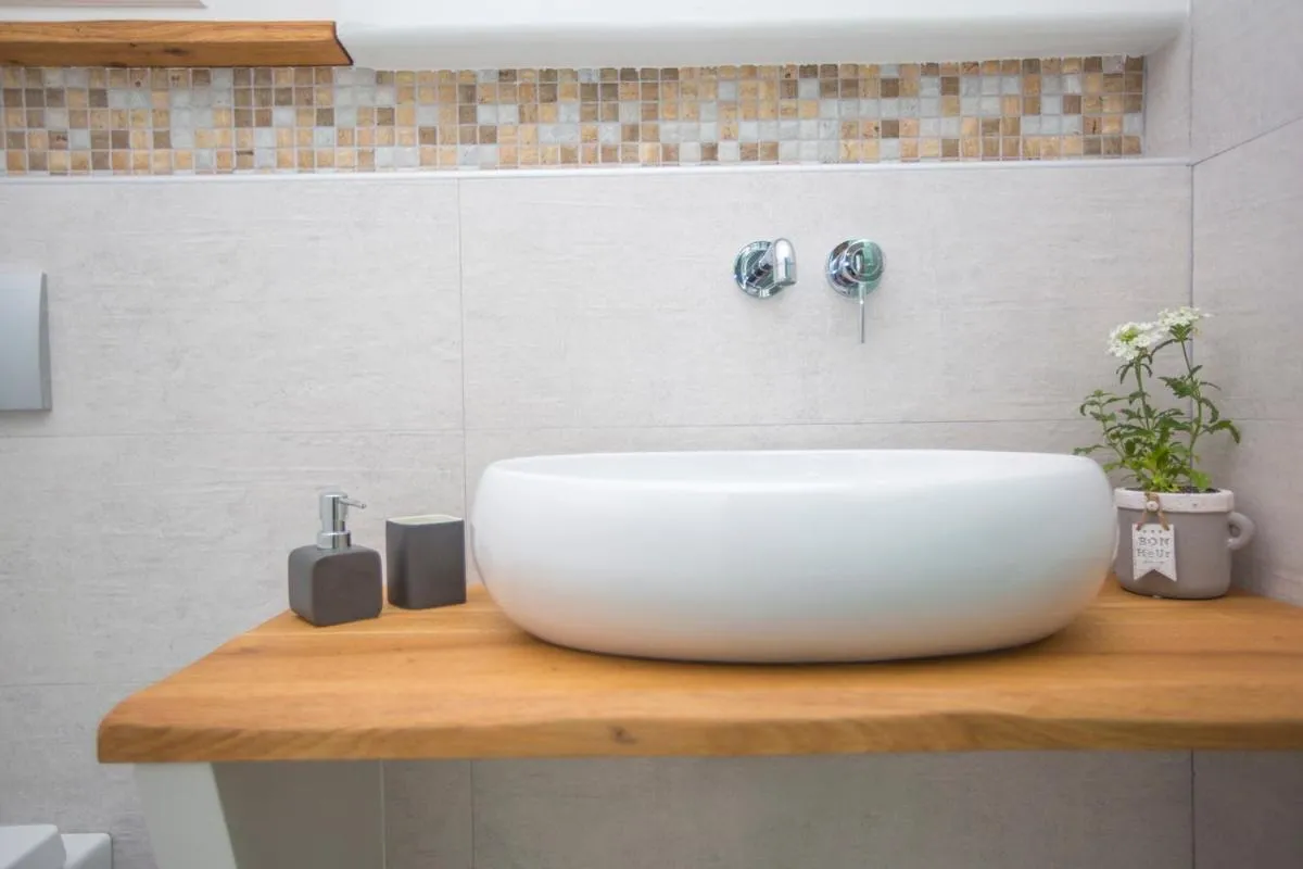 Bathroom in Glykeria