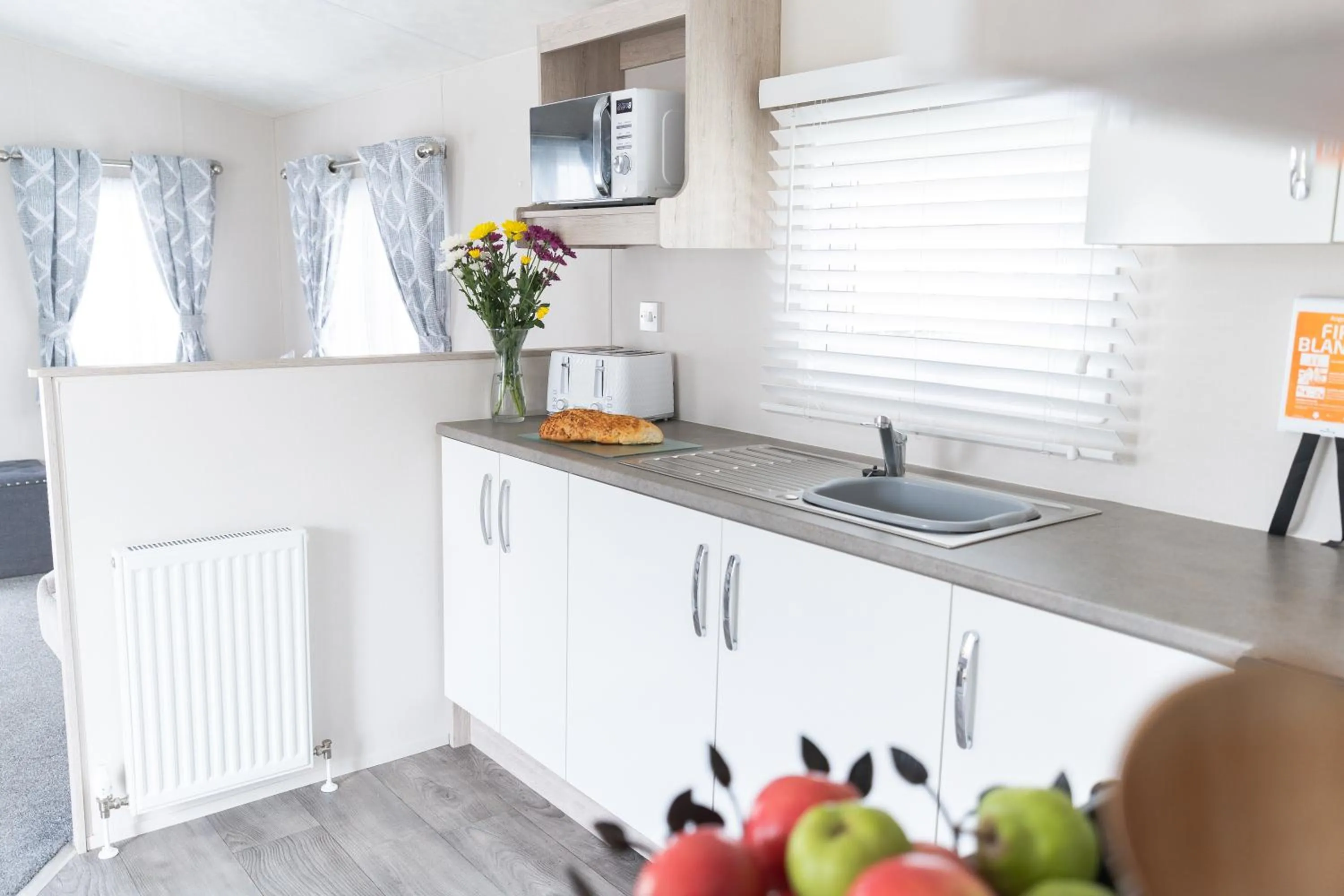 Kitchen or kitchenette in Marine Holiday Park