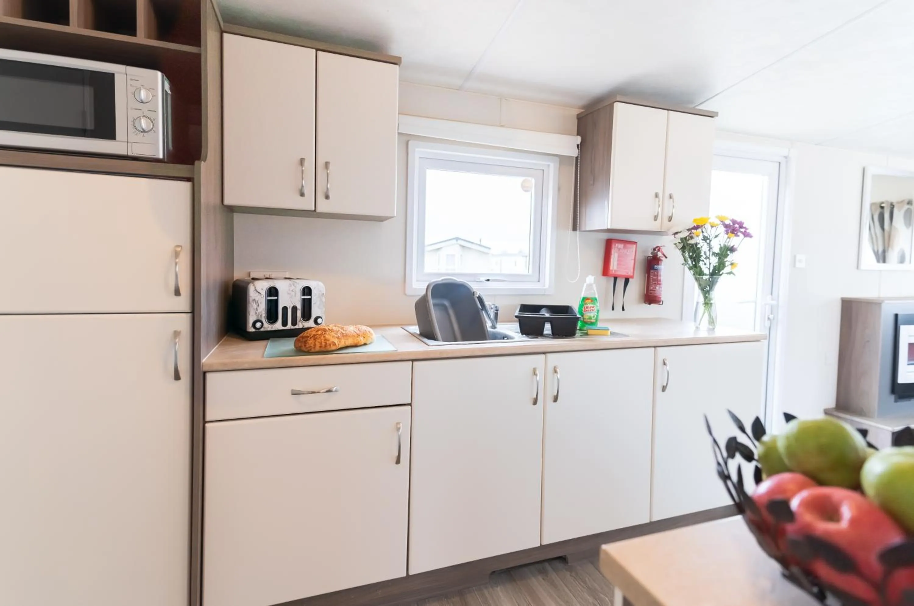 Kitchen or kitchenette in Marine Holiday Park