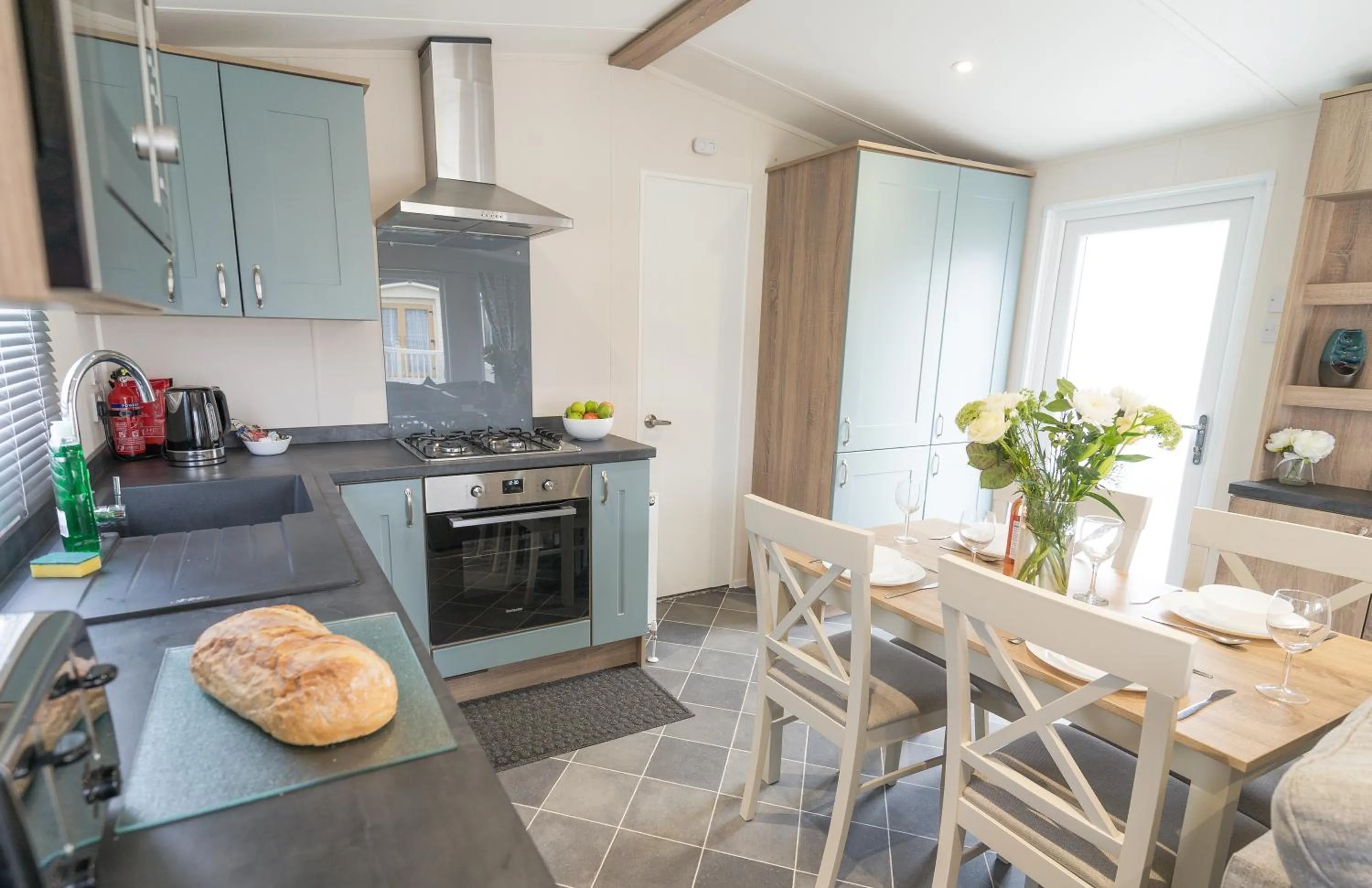 Kitchen or kitchenette in Marine Holiday Park