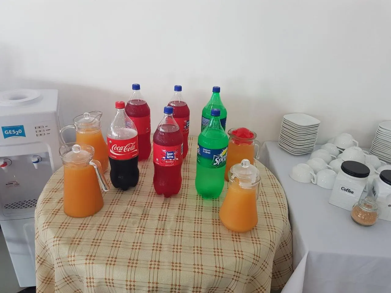 Restaurant/places to eat in Hotel Al-Khalil Matola