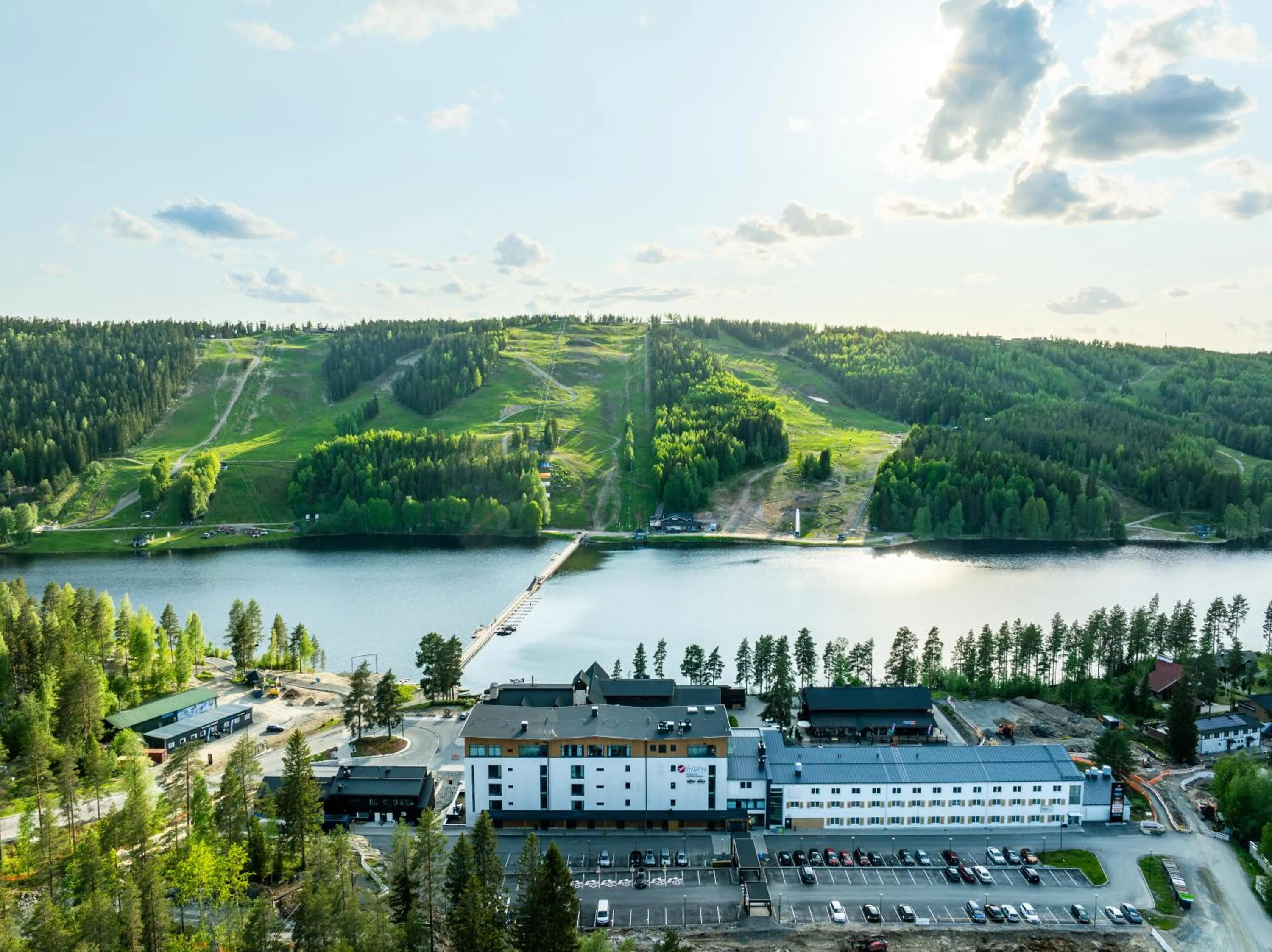 Property building in Break Sokos Hotel Tahko