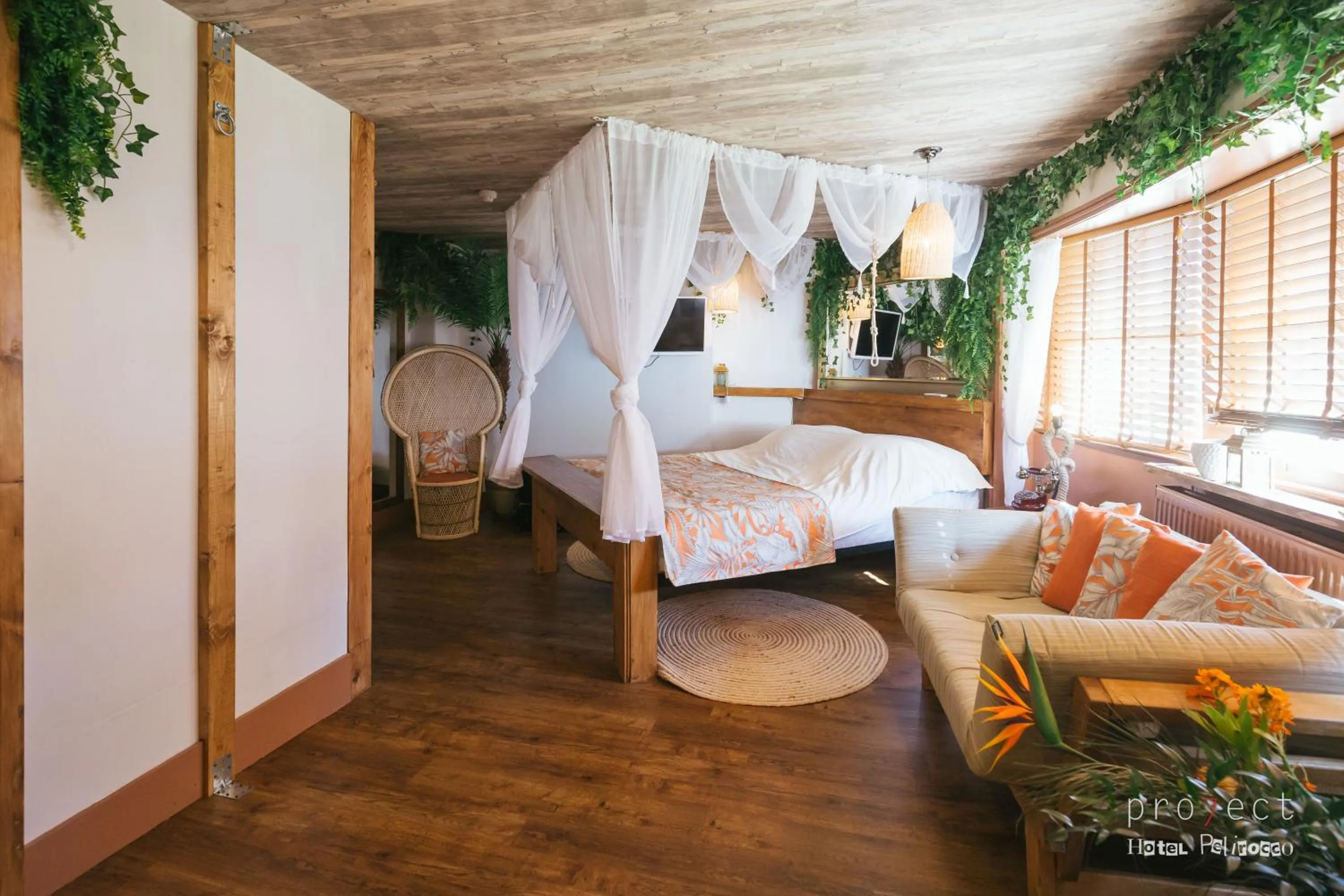 Bed in Hotel Pelirocco