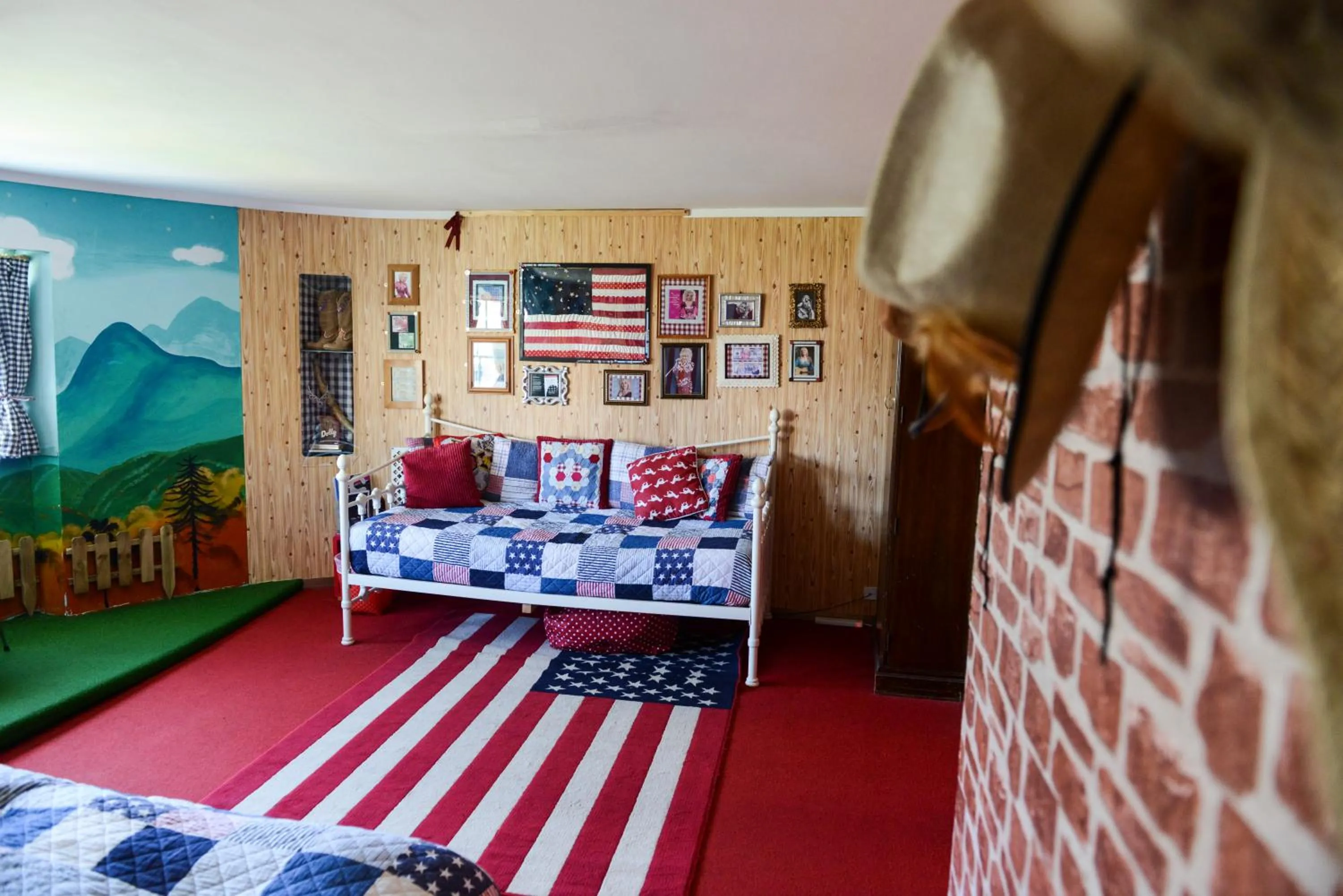 Bed in Hotel Pelirocco