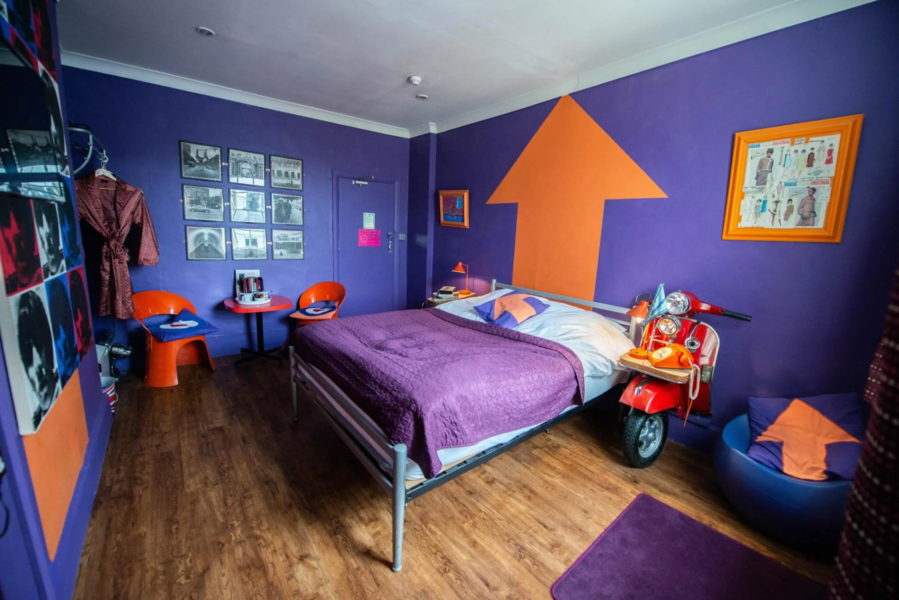 Bed in Hotel Pelirocco