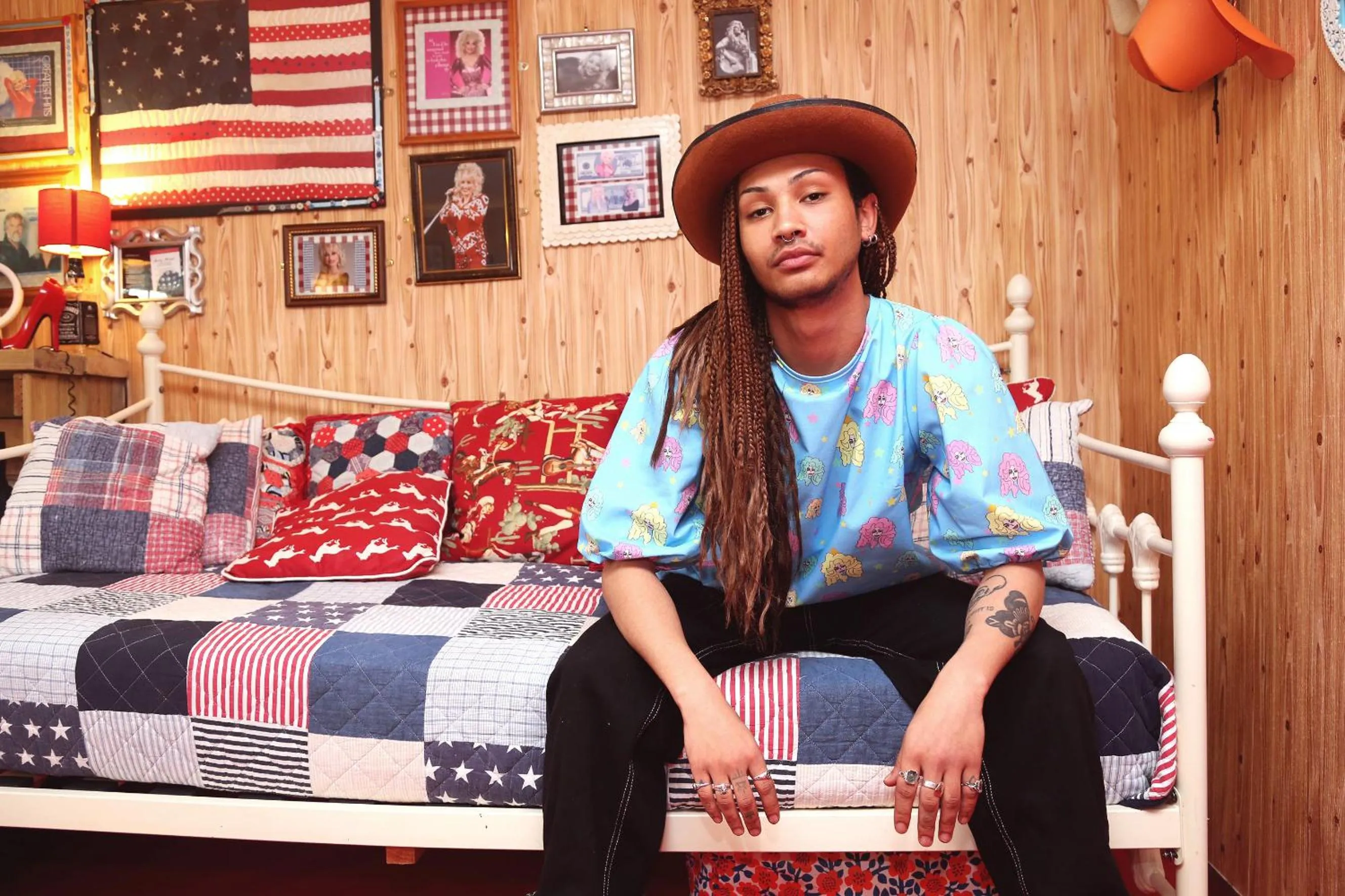 Bed in Hotel Pelirocco