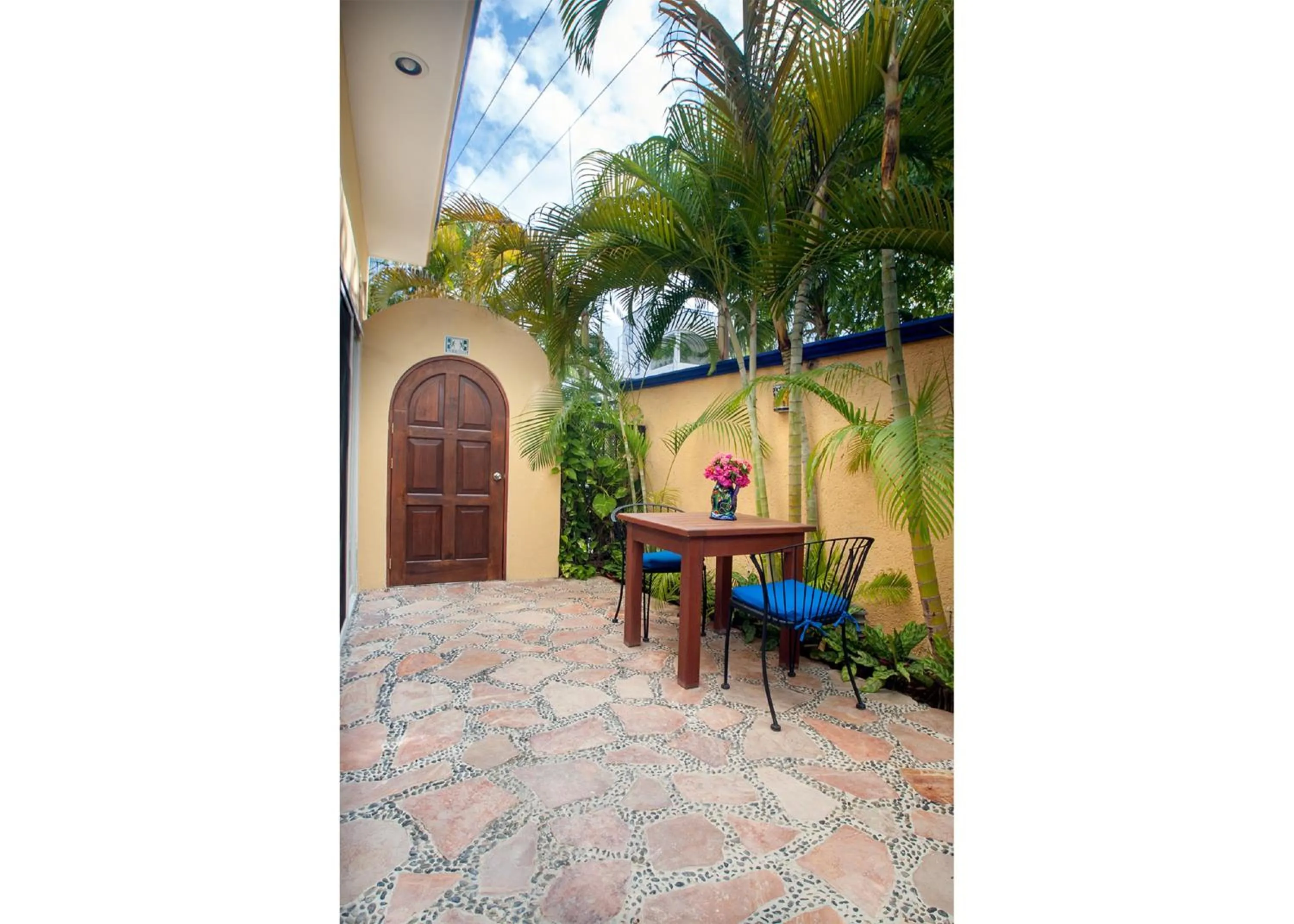 Balcony/Terrace in Abbey Del Sol - Beach-steps condos