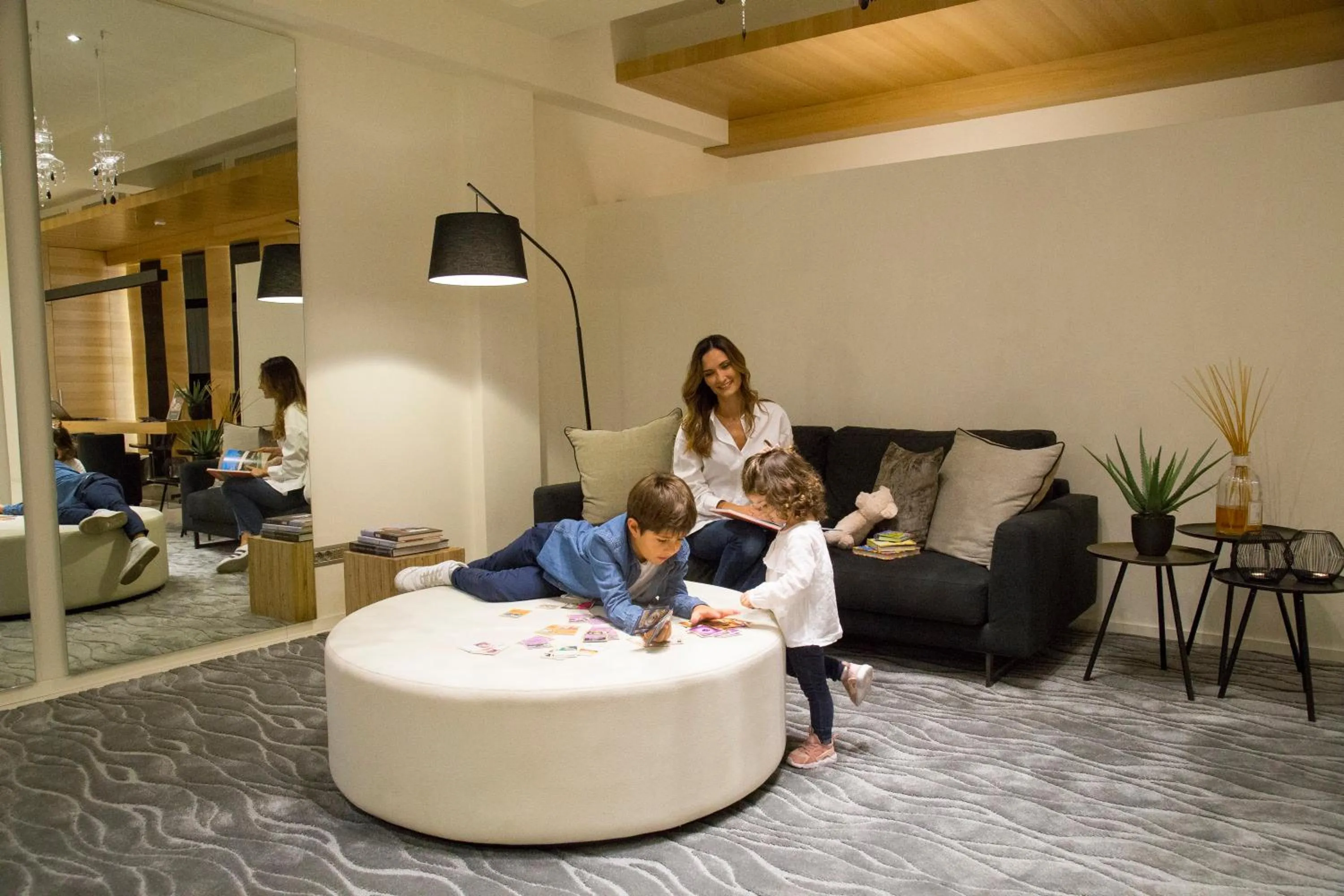 Seating area in Metropol Ceccarini Suite - Luxury apartments