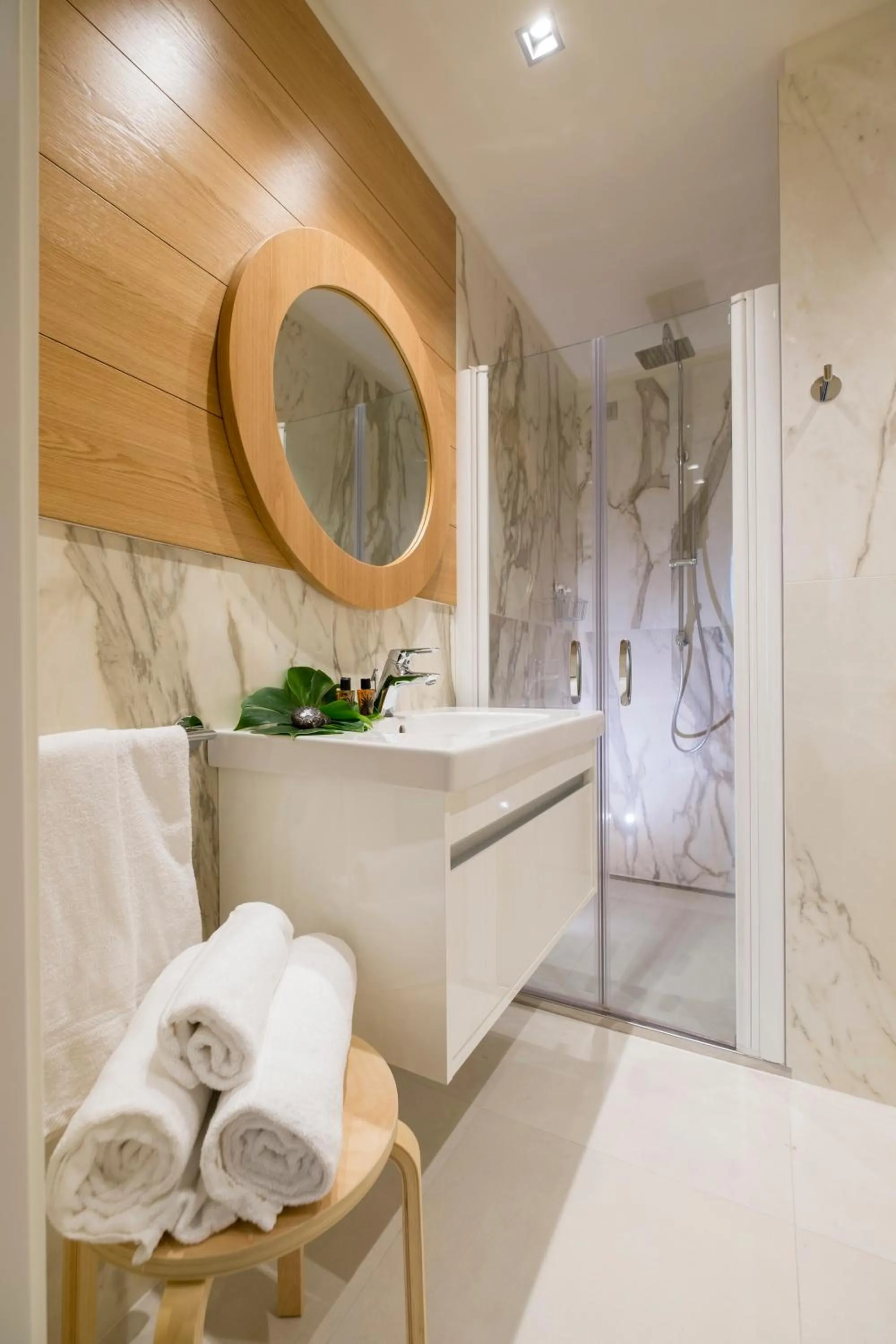 Bathroom in Metropol Ceccarini Suite - Luxury apartments