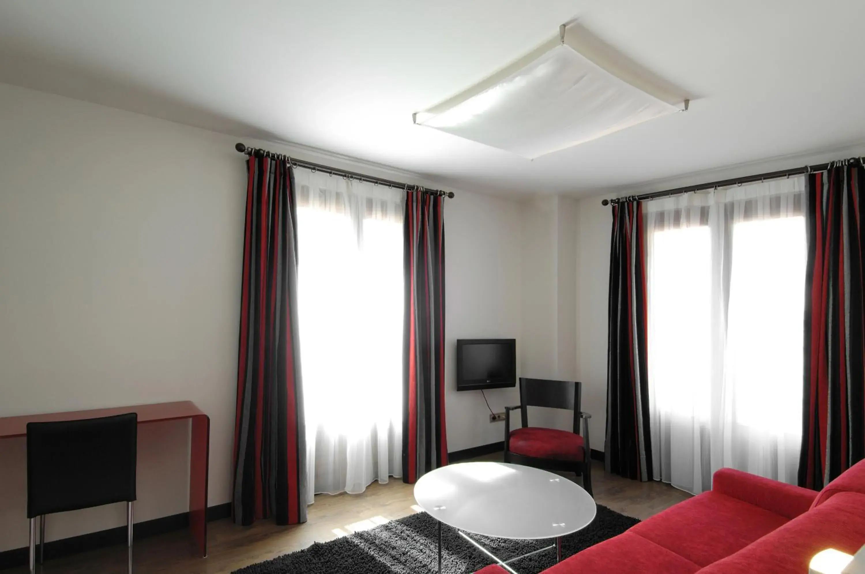 Superior Twin Room in Hotel Cienbalcones Superior Twin Room in Hotel Cienbalcones