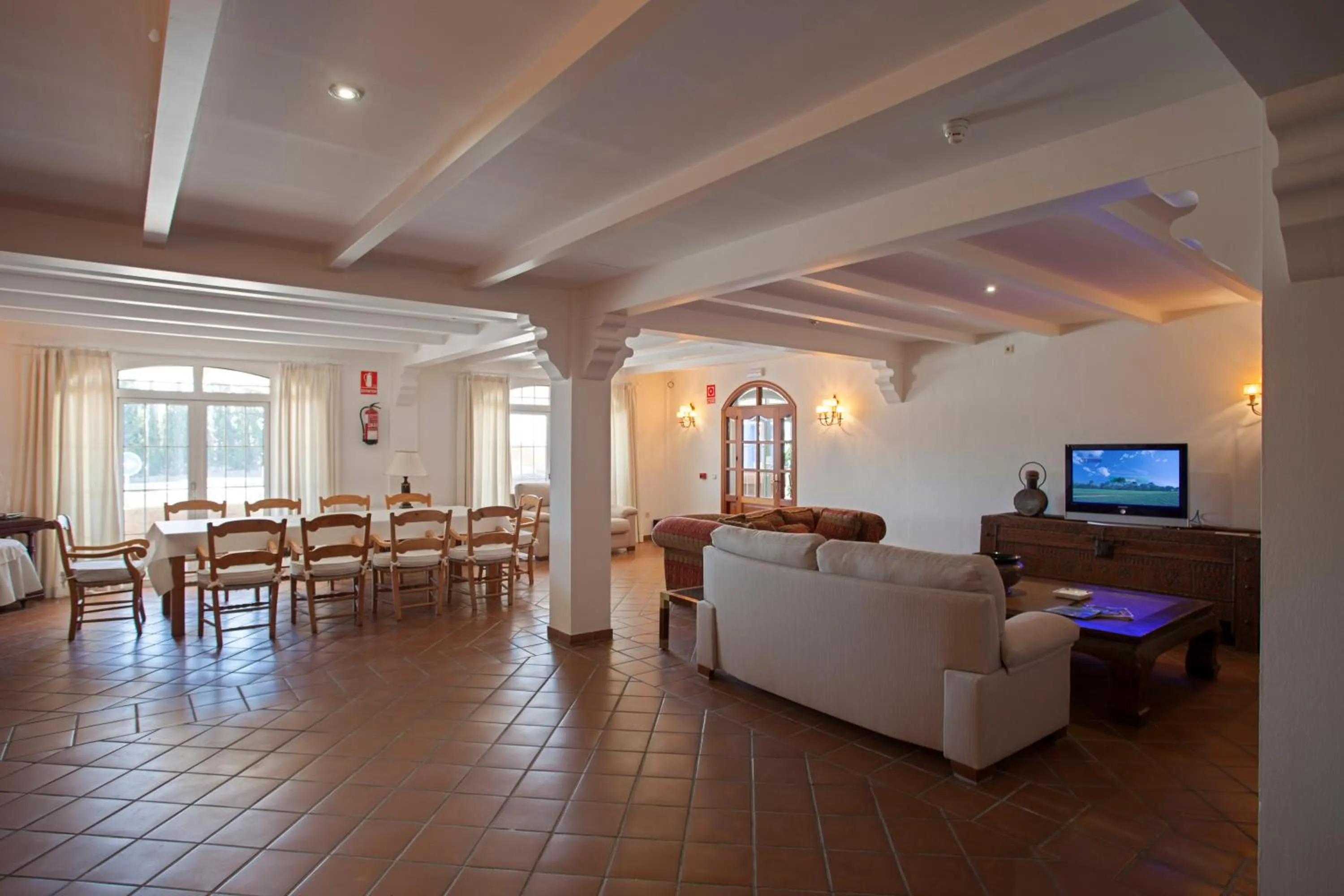 Communal lounge/ TV room in Hotel Piedra Paloma