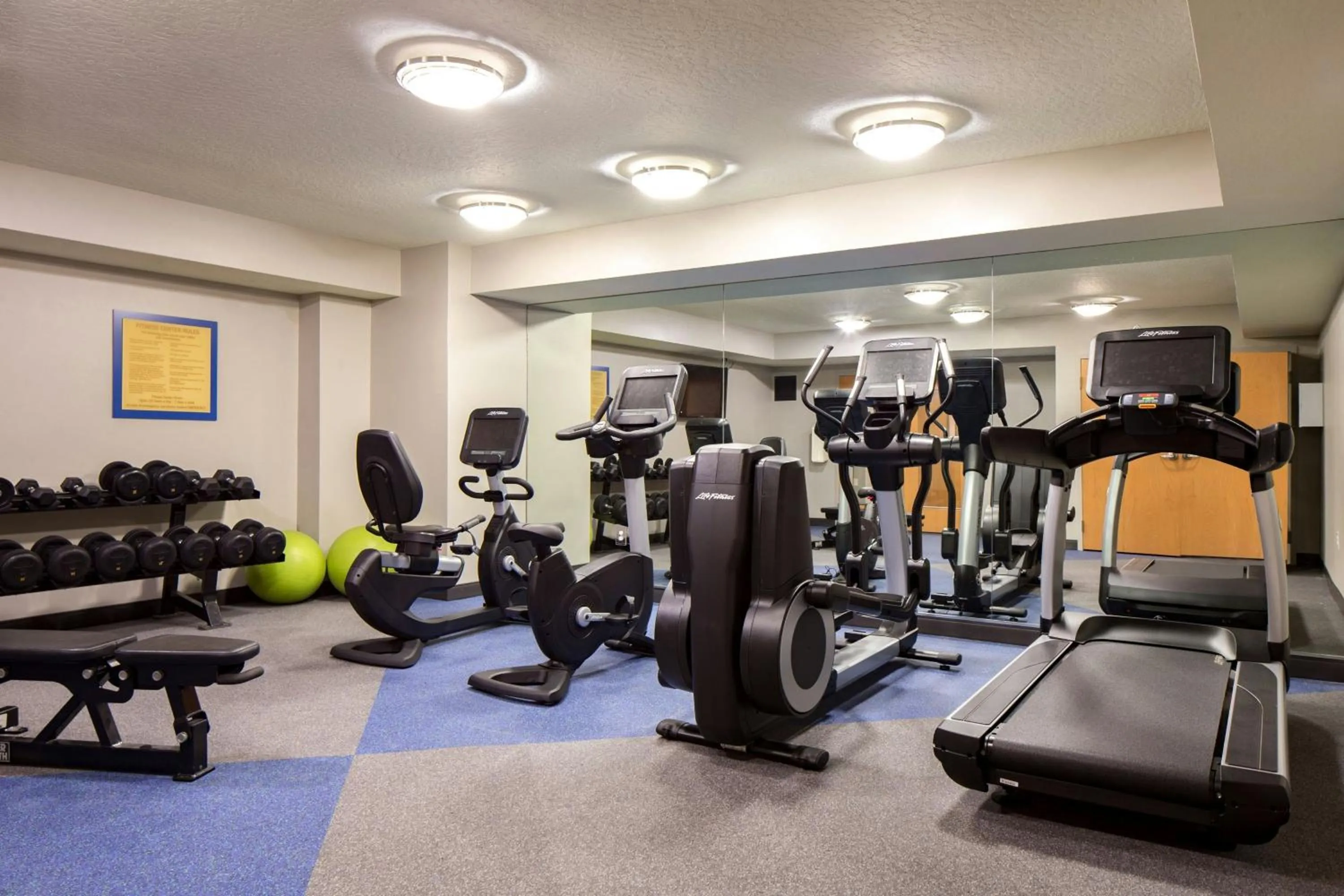 Fitness centre/facilities in Four Points by Sheraton Cocoa Beach
