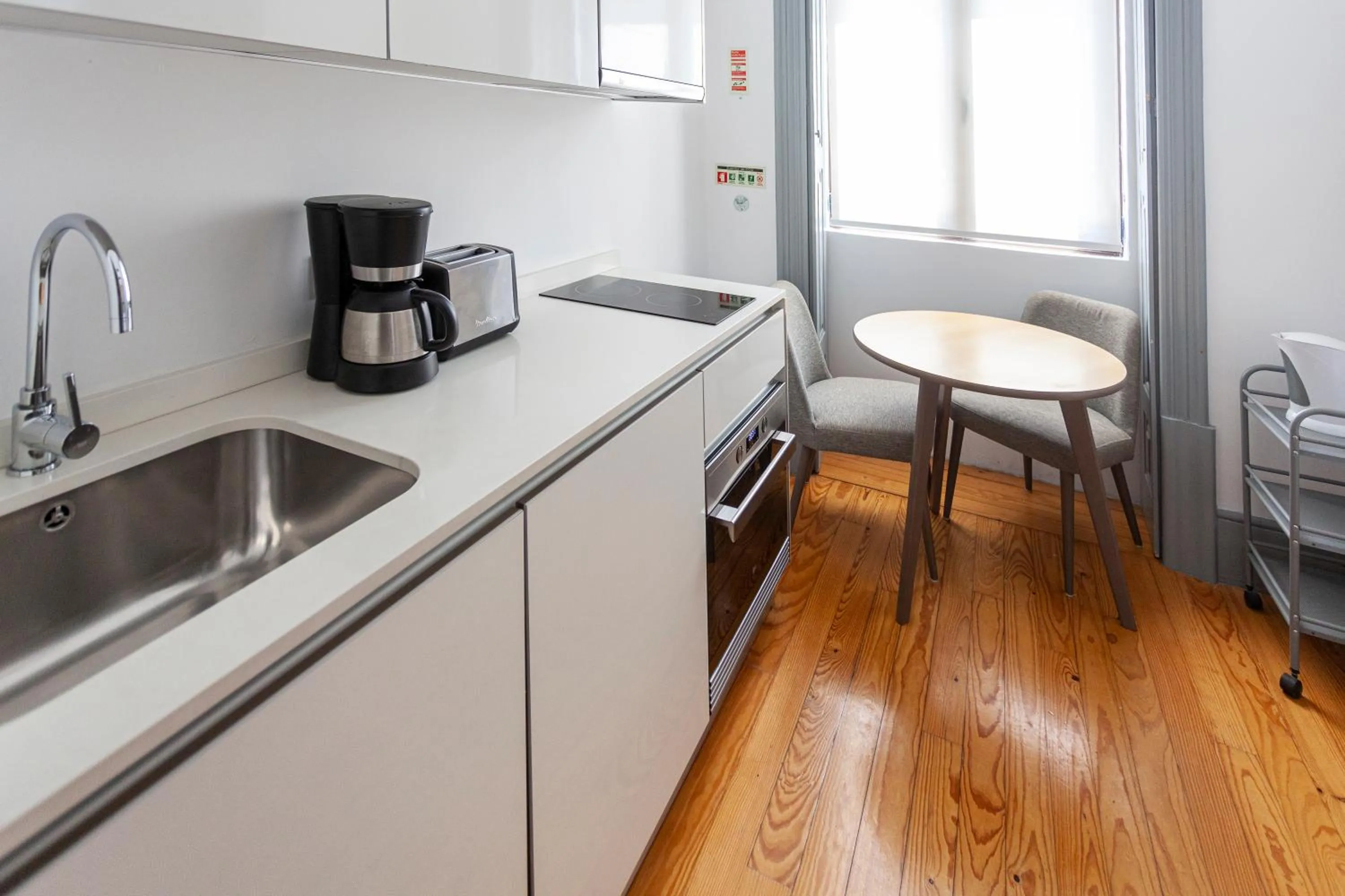 Coffee/tea facilities in Citybreak-apartments Coliseu