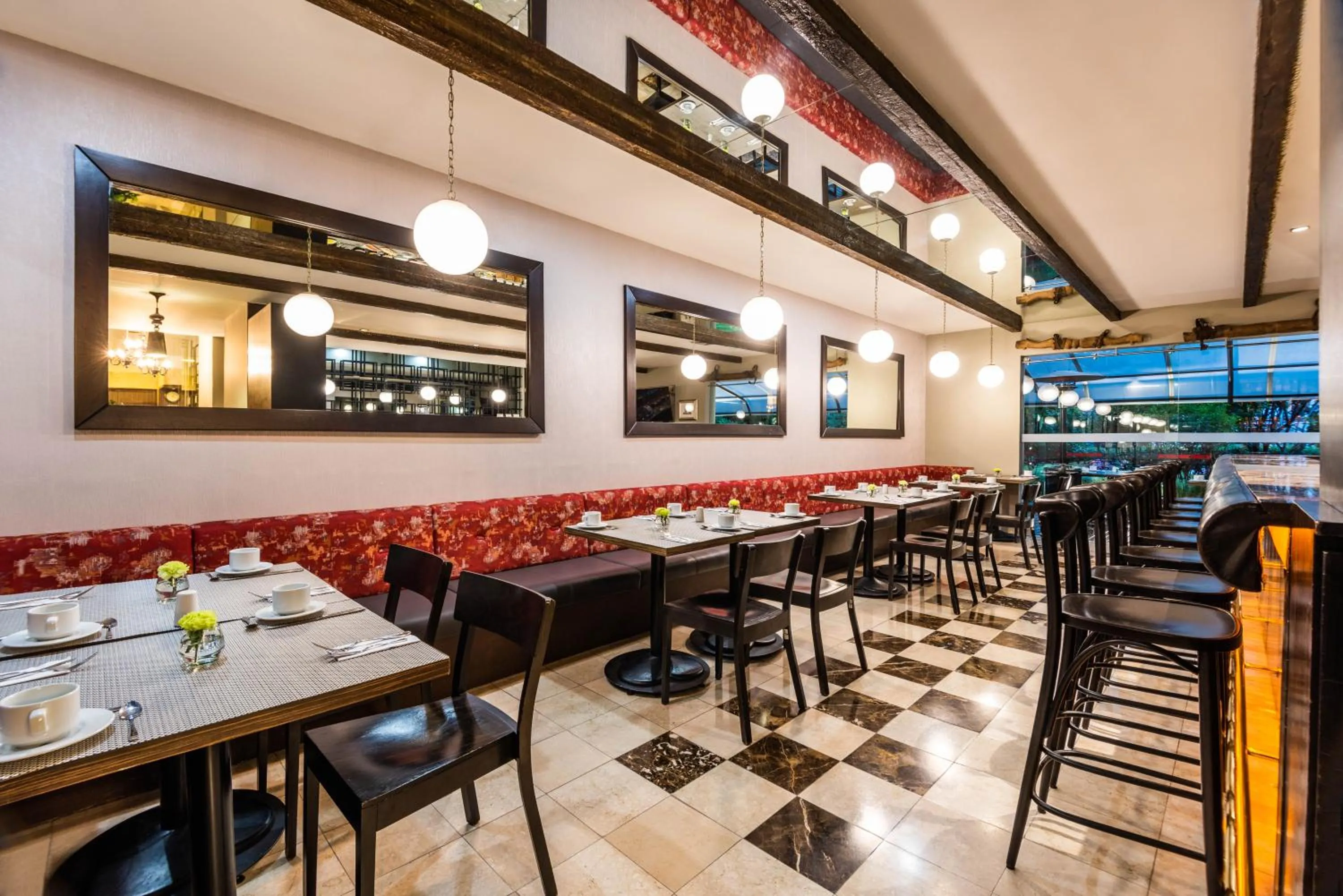 Restaurant/places to eat in Hotel Morrison Zona Rosa