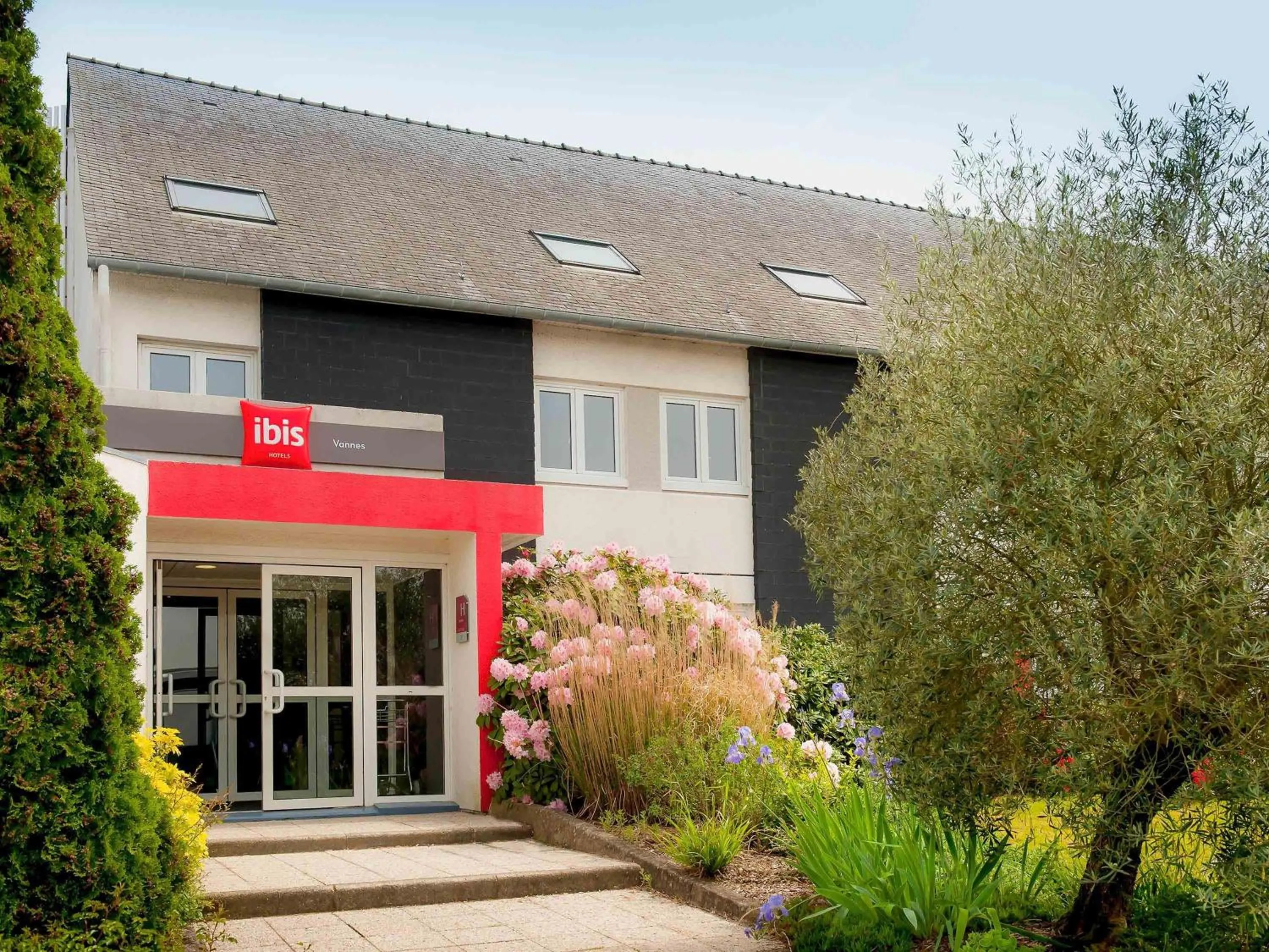 Property building in ibis Vannes