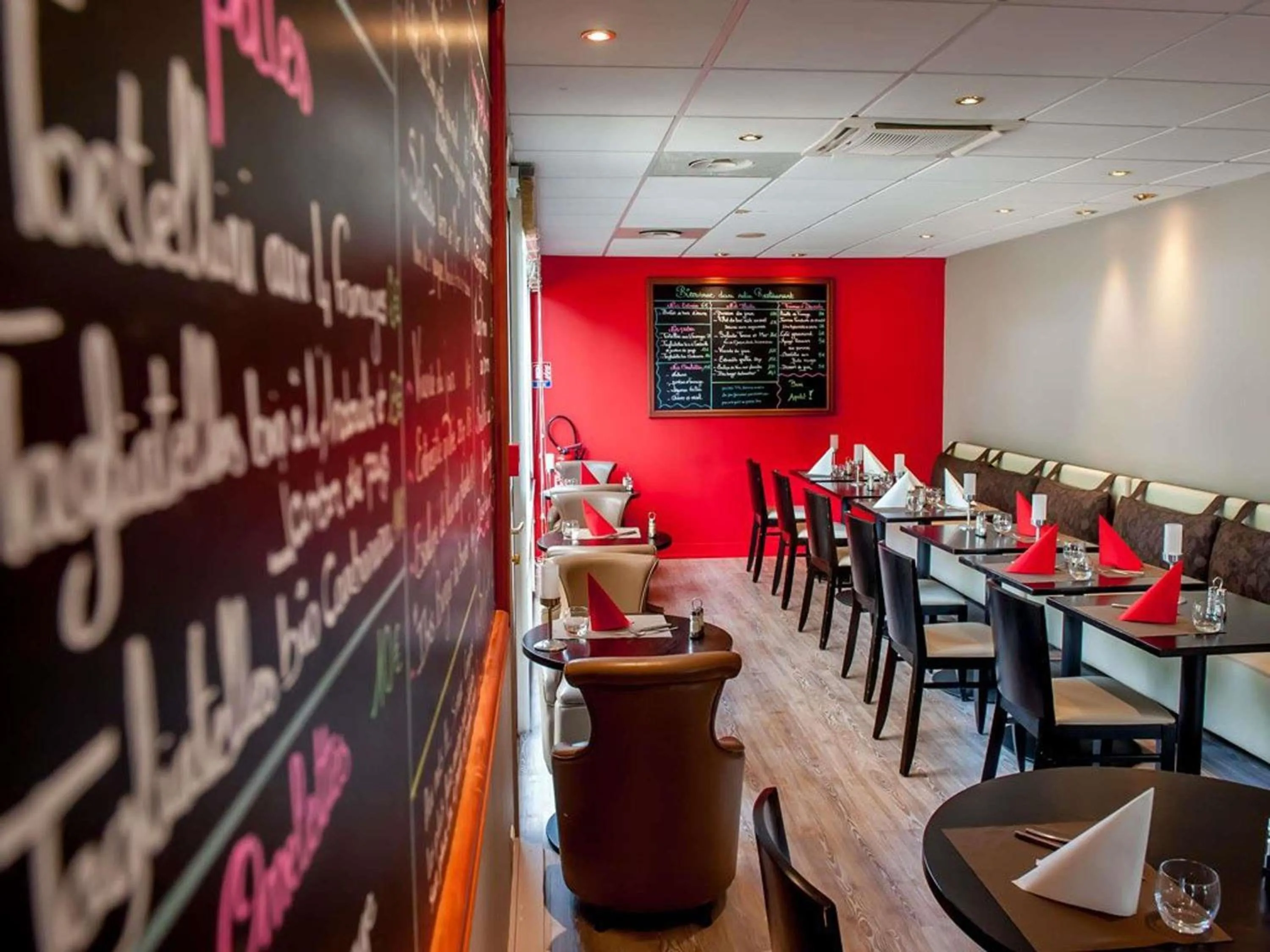 Restaurant/places to eat in ibis Vannes